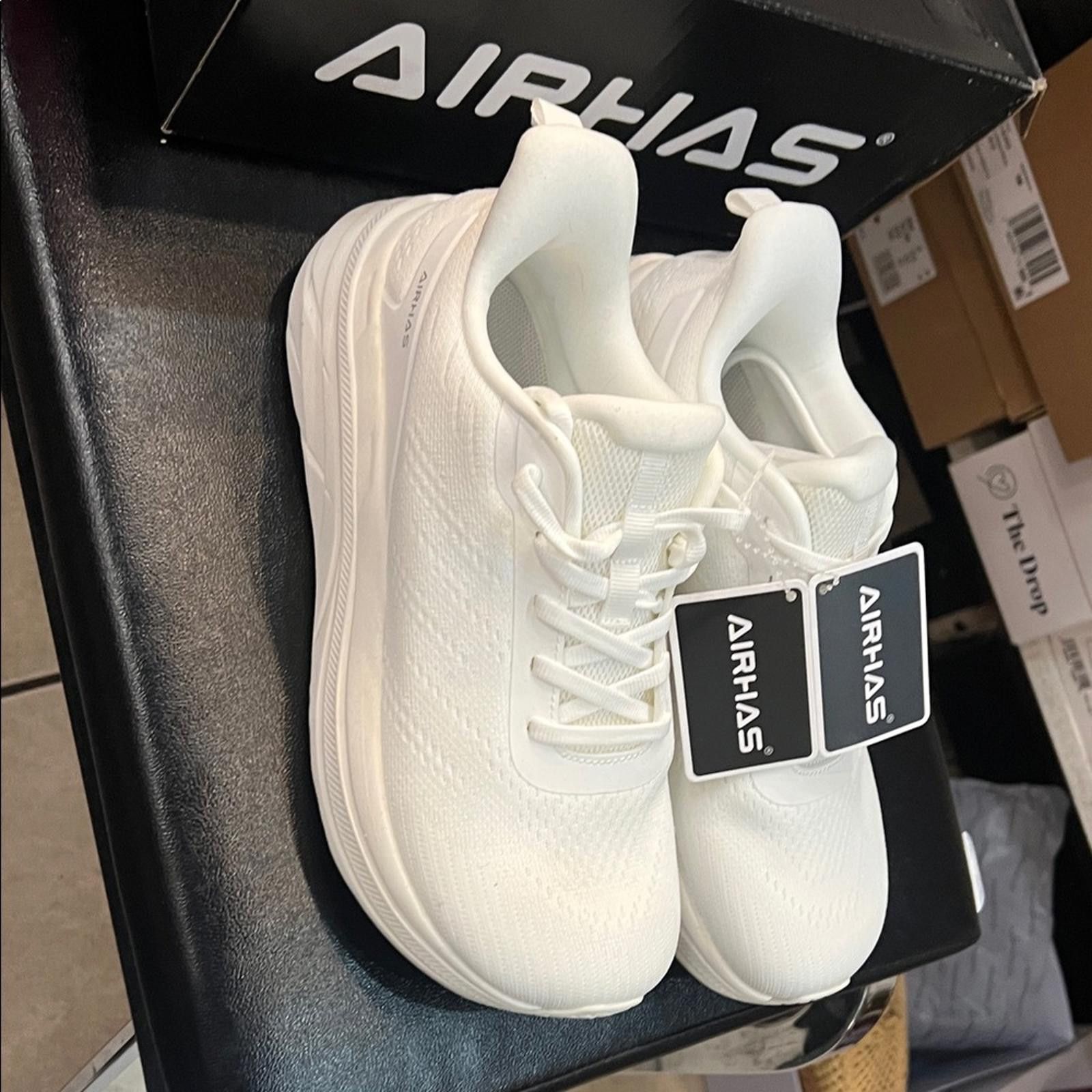 Other Airhas White Sneakers Size US 8 / EU 41 - 2 Thumbnail