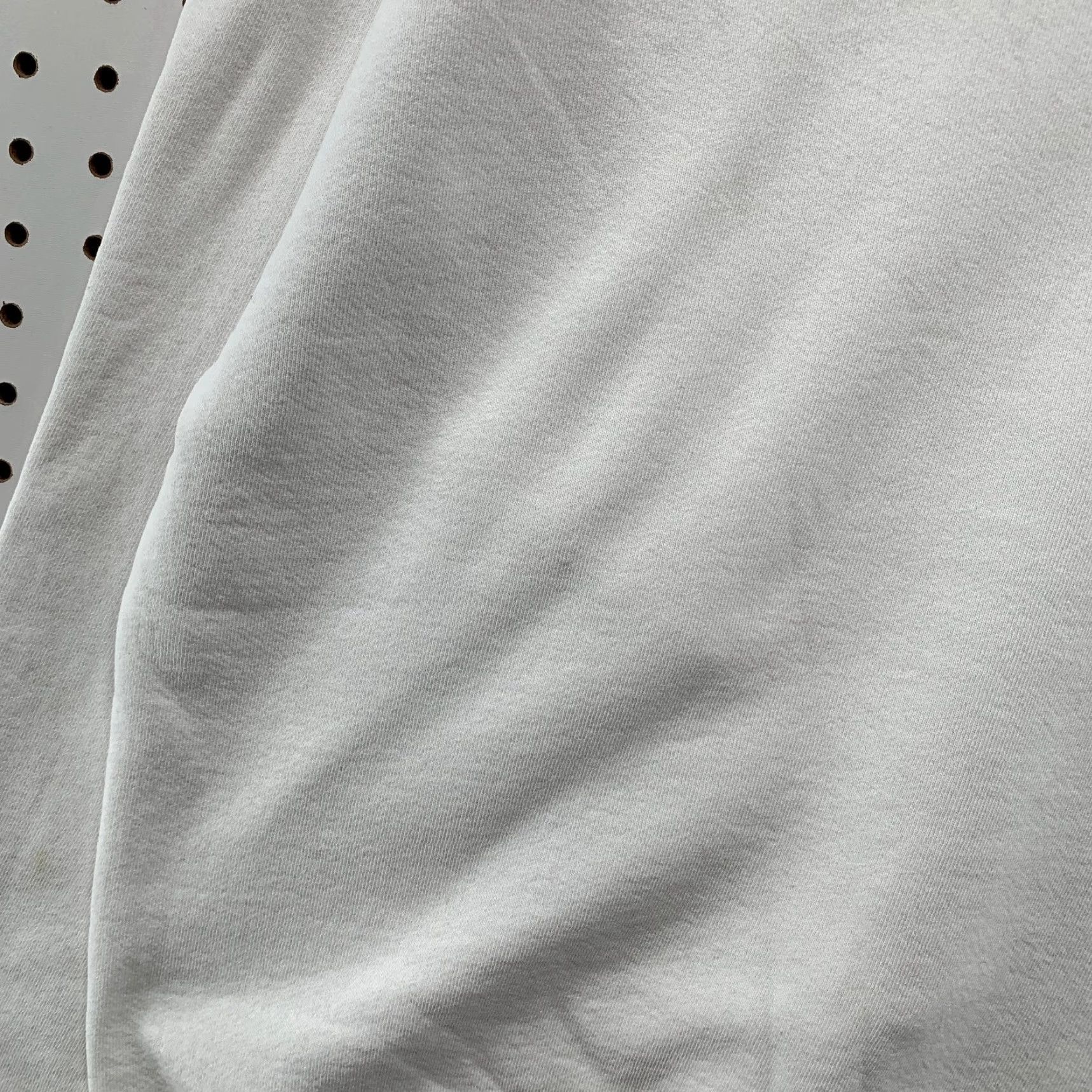 VINTAGE Hanes Sweatshirt Mens Large White Embroidered Ballys Total Fitness Y2K 90s USA Regular Crew Neck Pullover Cotton Fleece Graphic Print