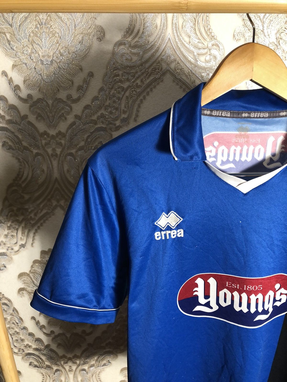 Errea VINTAGE ERREA FC GRIMSBY TOWN ENGLAND RETRO SOCCER JERSEY Size US M / EU 48-50 / 2 - 3 Thumbnail
