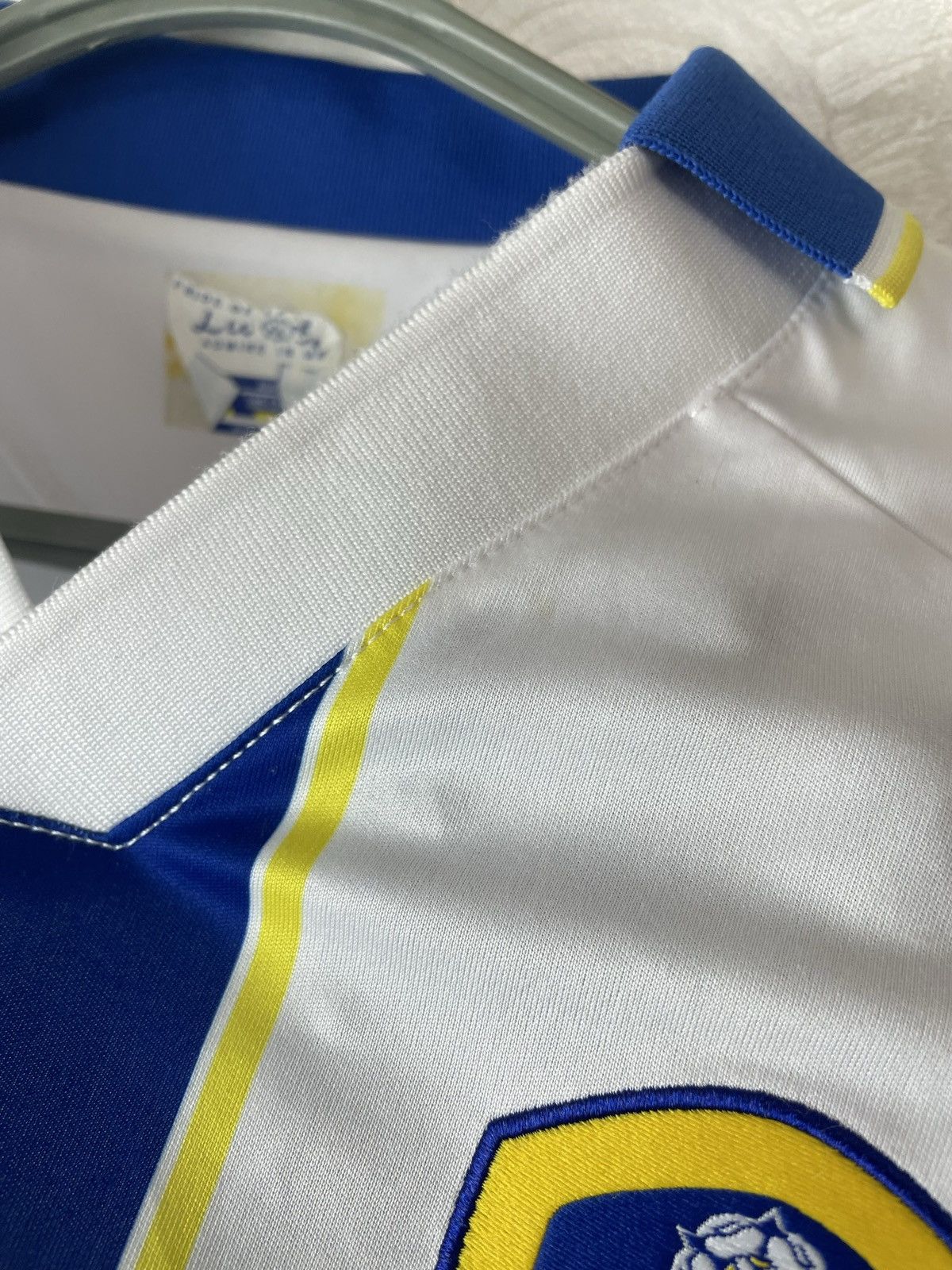 Macron LEEDS UNITED 2013-14 HOME SHIRT SOCCER JERSEY MACRON Xl MEN Size US XL / EU 56 / 4 - 3 Thumbnail