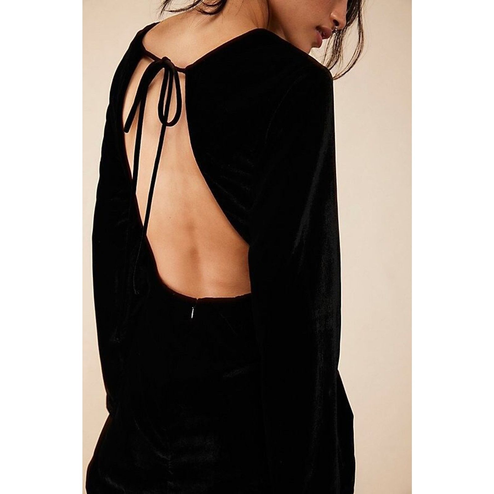 Free People NWOT Free People Chelsey Velvet Mini Dress Low Open-Back Size S / US 4 / IT 40 - 3 Thumbnail