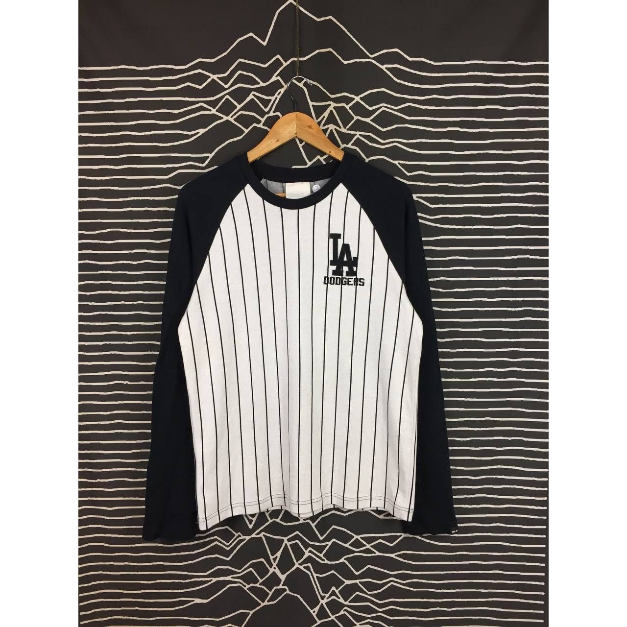 MLB MLB Los Angeles Dodgers Pinstripe Raglan Tee Size US M / EU 48-50 / 2 - 2 Thumbnail