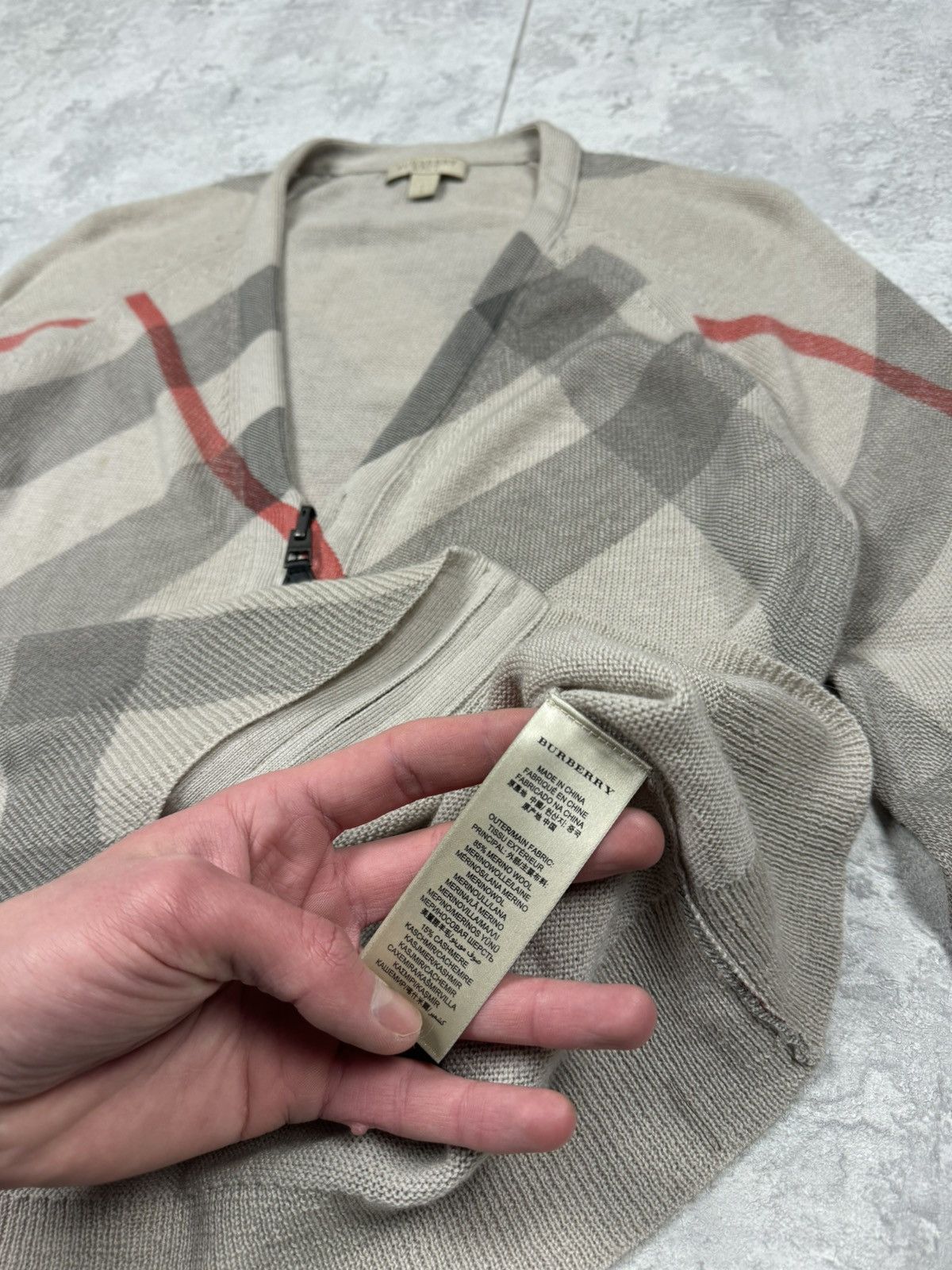 Burberry Women's Burberry Nova Check Wool Zip Cardigan Size L Size L / US 10 / IT 46 - 10 Thumbnail
