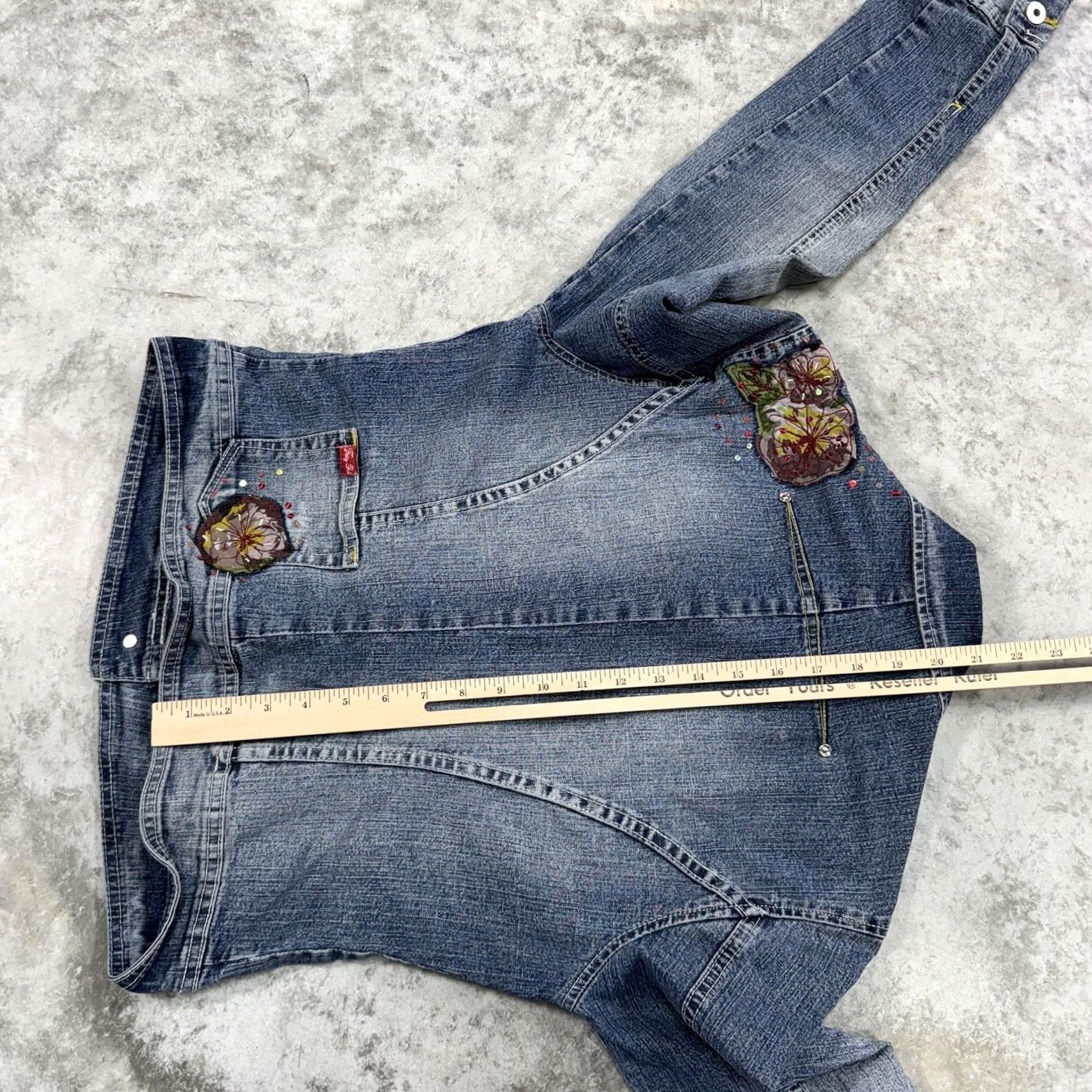 Fubu VINTAGE FUBU Jacket Womens M Denim Floral Embroidered Sequin Y2K Size M / US 6-8 / IT 42-44 - 8 Thumbnail