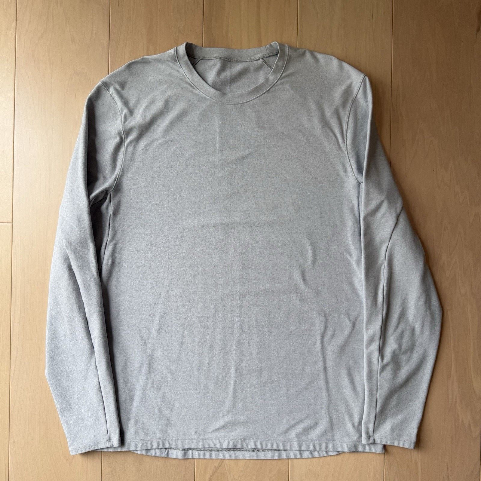 Lululemon Lululemon Surge Warm Sweatshirt Gray Long Sleeve Athleisure Size US M / EU 48-50 / 2 - 2 Thumbnail