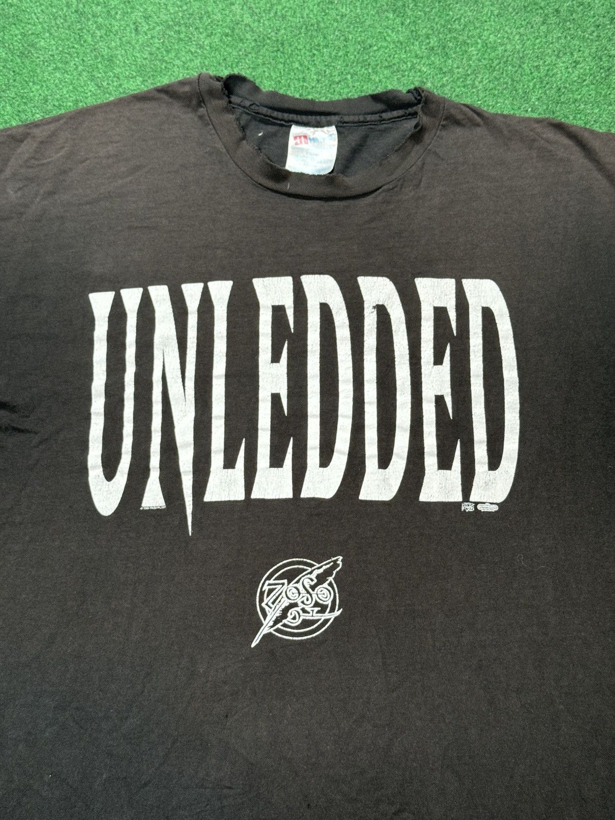 Band Tees × Vintage Vintage 90s Led Zeppelin Unledded Distressed Band T Shirt Size US XL / EU 56 / 4 - 2 Thumbnail