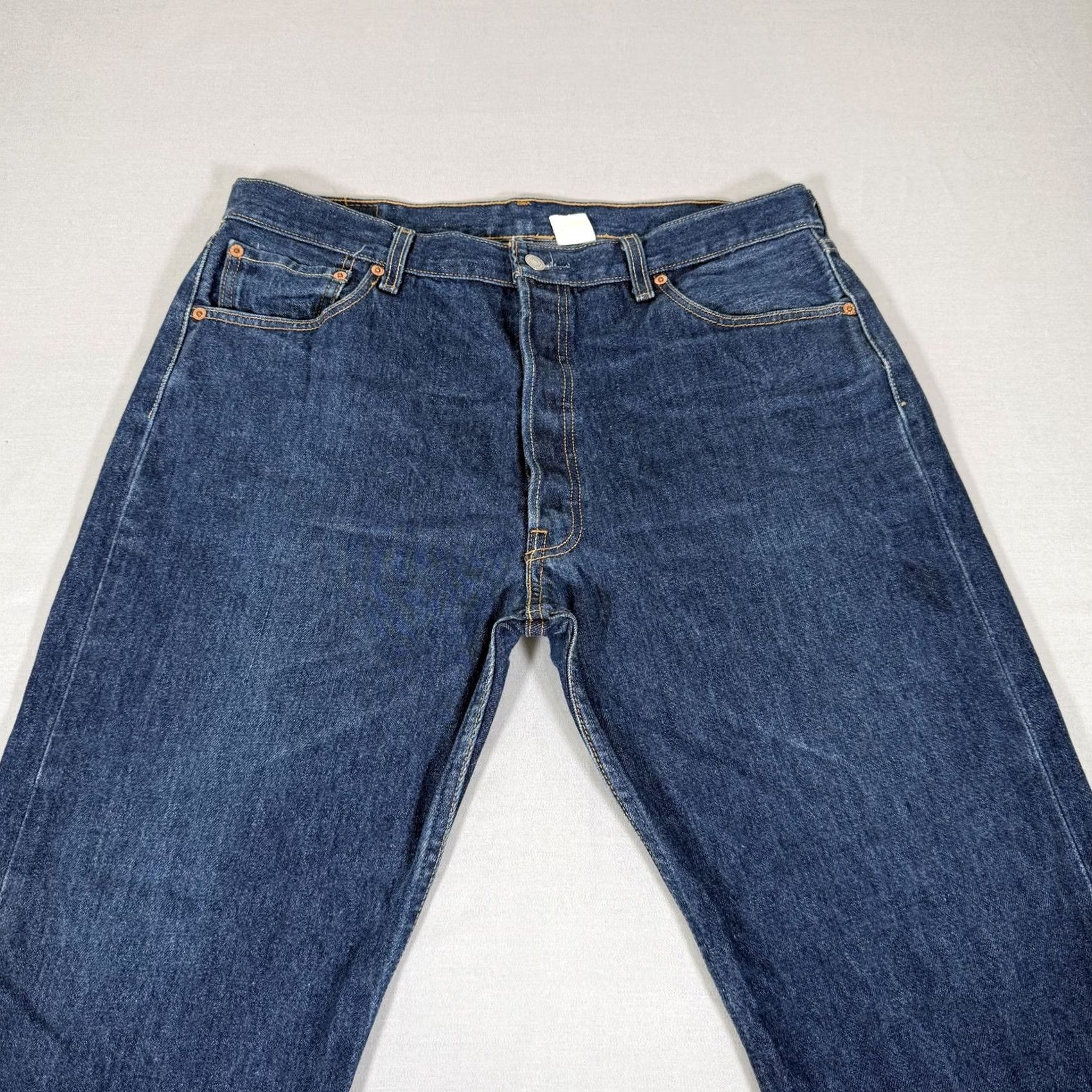 Levi's VINTAGE Levi's 501 Jeans Mens 36x30 Blue Straight Size US 36 / EU 52 - 2 Thumbnail