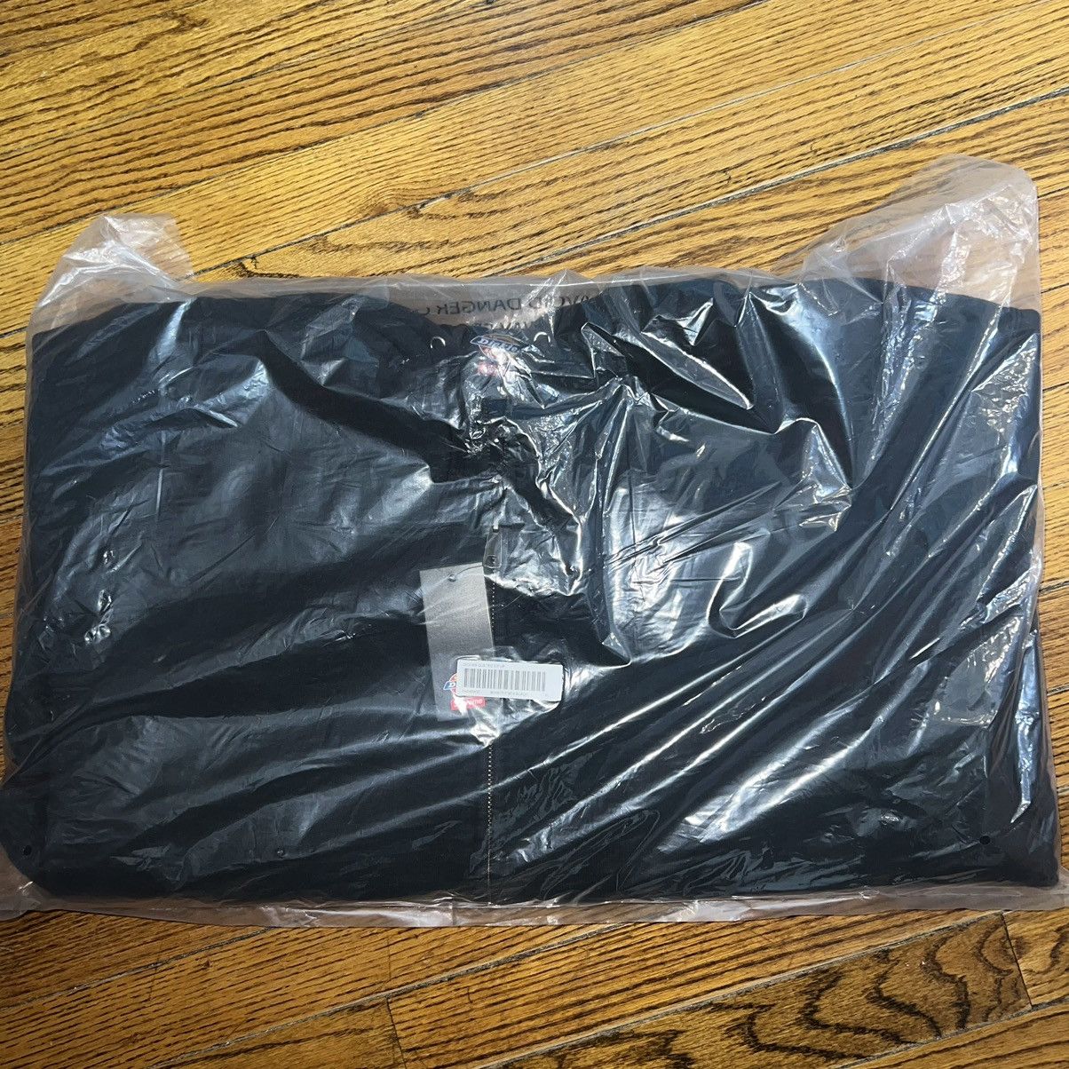 Dickies × Supreme Supreme Dickies Quilted Lined ZipUp Sweatshirt Black Size XL Size US XL / EU 56 / 4 - 4 Thumbnail