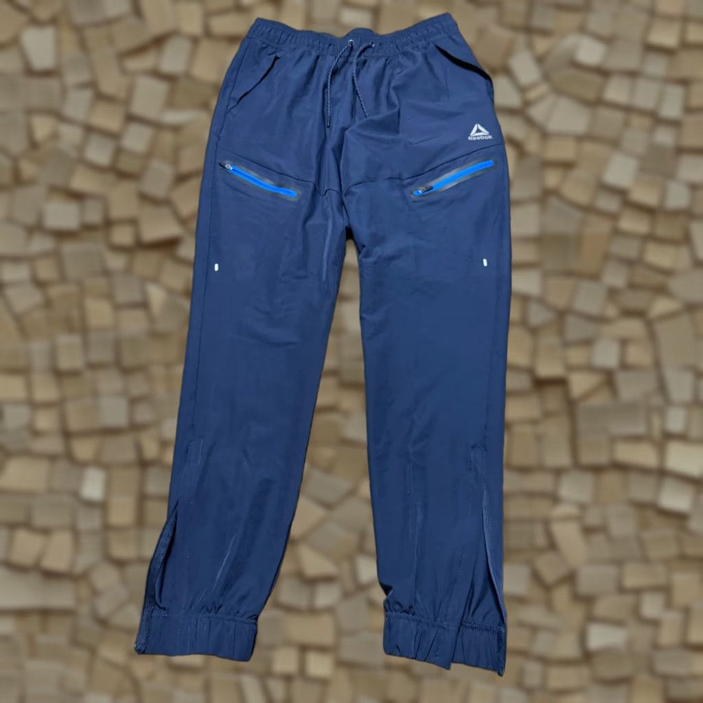Reebok Reebok Pants Men Size Medium Blue Athletic Wear Jogger Pockets Tie Waist 40" Length Regular Fit Inseam 31" Straight Leg Sports Volume Mens Size US 31 - 1 Thumbnail