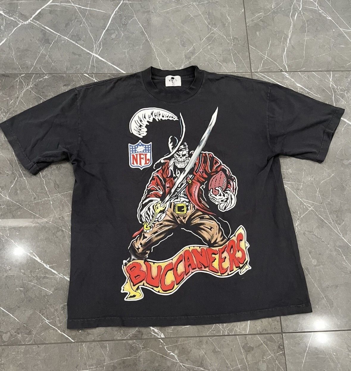 Warren Lotas Warren Lotas Tampa Bay Buccaneers NFL T Shirt XL SUPER Size US XL / EU 56 / 4 - 1 Thumbnail
