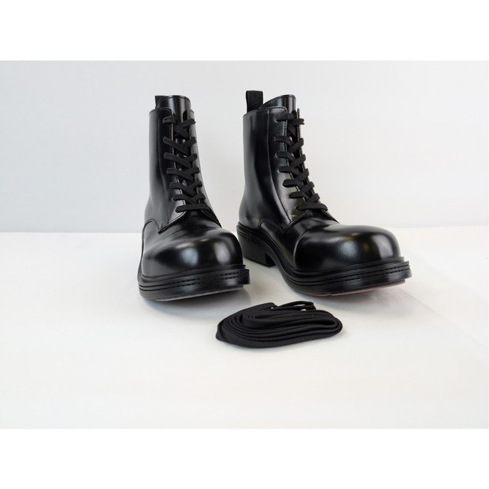 Bottega Veneta o1rshd1 Fireman Ankle Boots in Brushed Vinyl Black Size US 10 / EU 43 - 6 Thumbnail