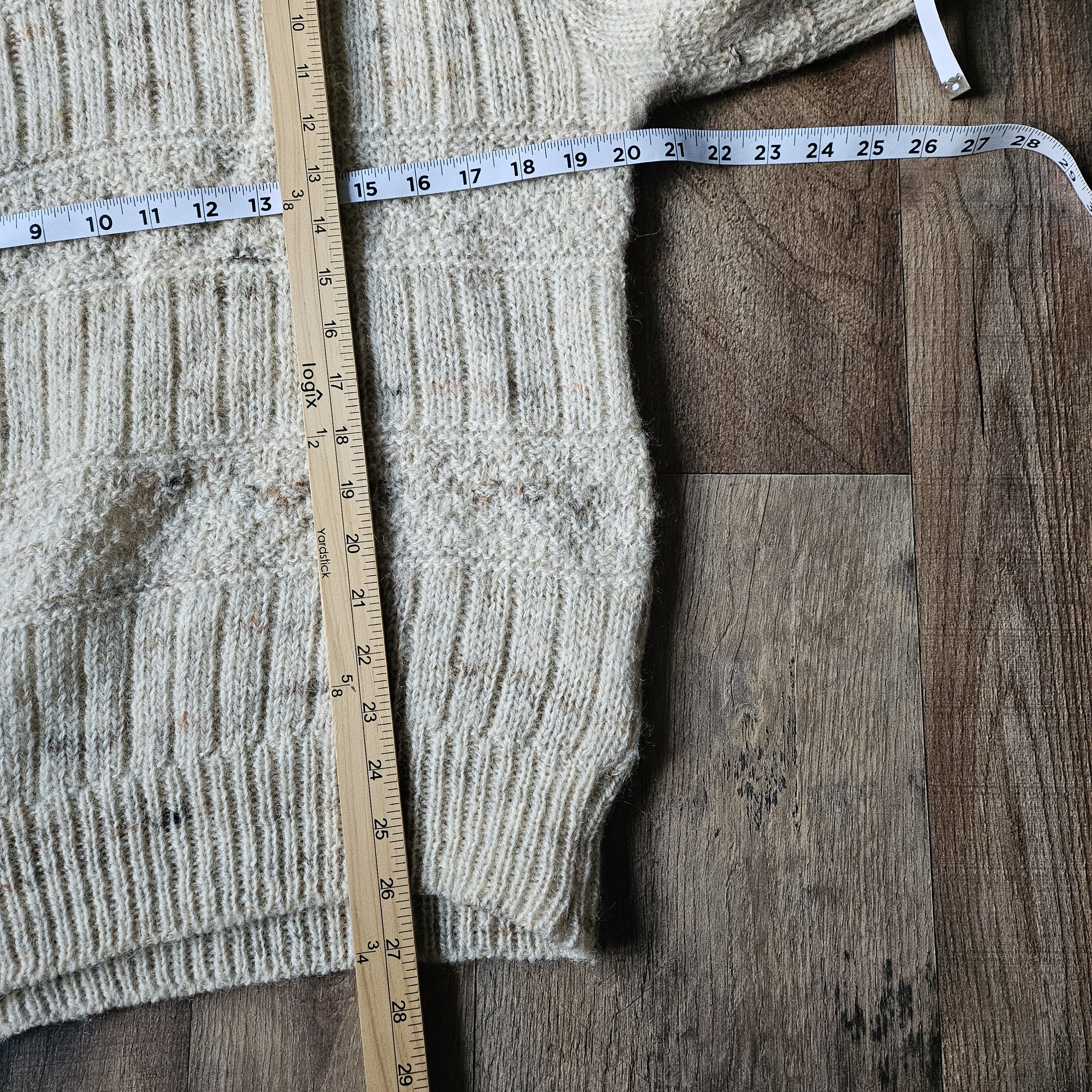 Vintage Vintage '70s/'80s The Knitting Mill 100% Wool V-Neck Sweater Size US L / EU 52-54 / 3 - 6 Thumbnail