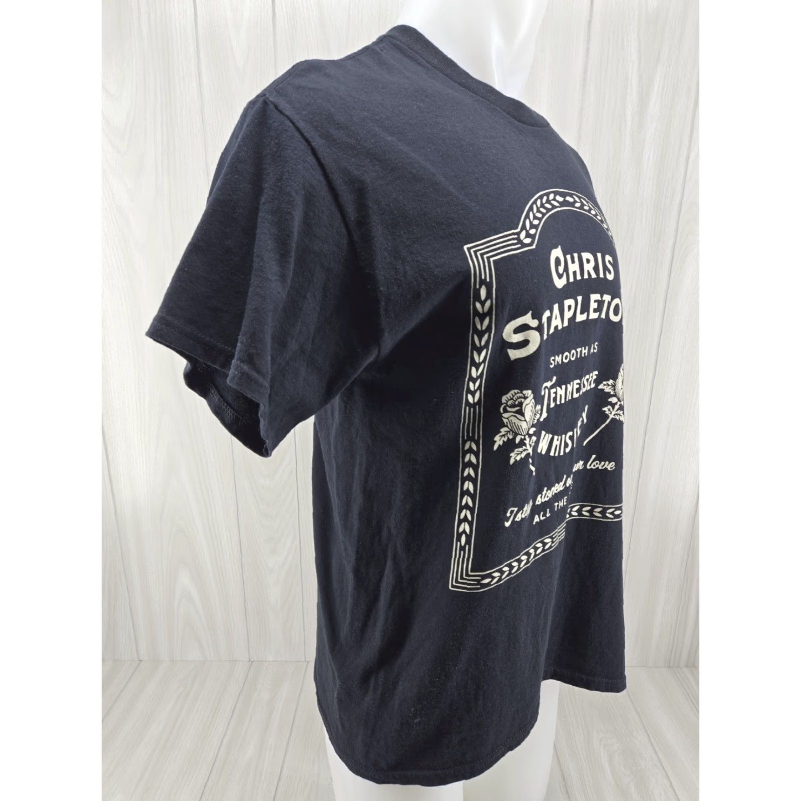 Vintage Chris Stapleton Tennessee Whiskey Traveller Country Tee Large Concert Souvenir T-Shirt Men Black Short Sleeve Crew Neck Graphic Print/Logo Vintage No Size US L / EU 52-54 / 3 - 6 Thumbnail