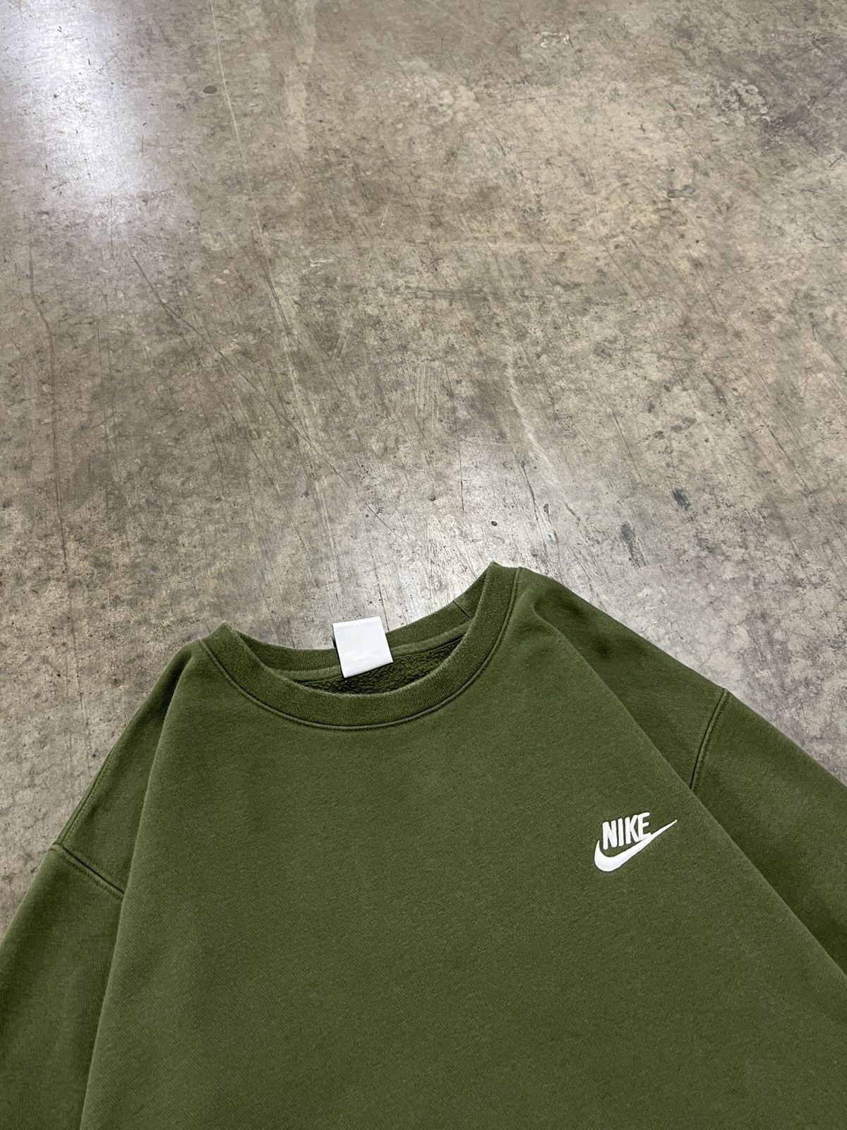 Nike × Vintage Nike essential earth tone crewneck hype rare streetwear boxy Size US L / EU 52-54 / 3 - 5 Thumbnail