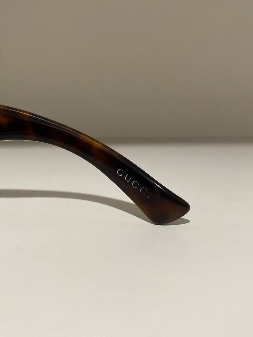 Gucci Gucci GG Buckle Logo Oval Oversized Sunglasses Y2K Vintage Size ONE SIZE - 10 Thumbnail