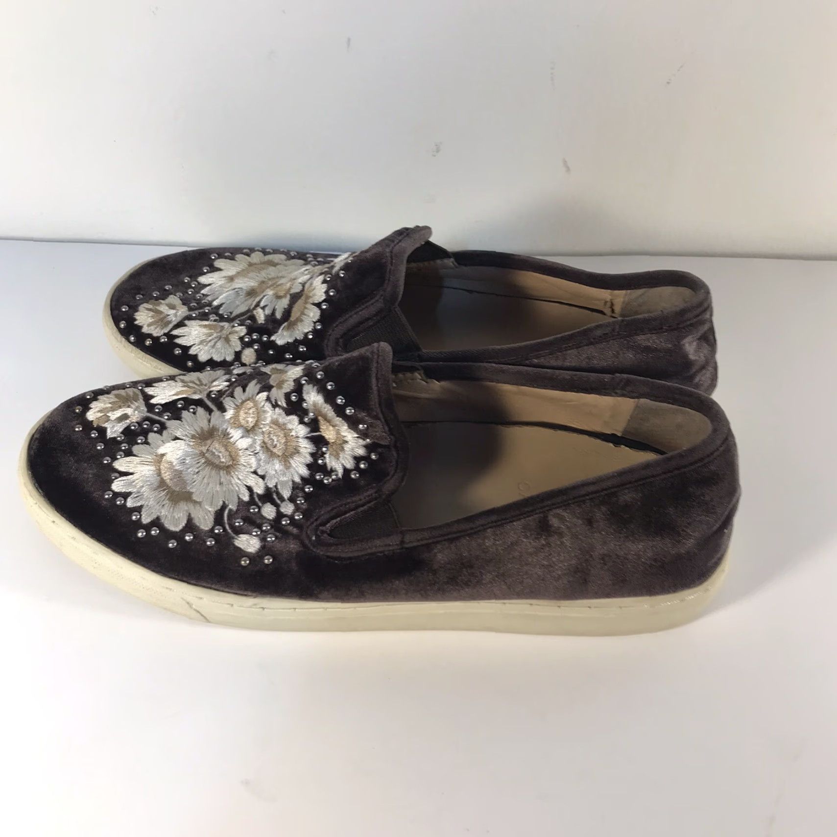 Vince Camuto Vince Camuto Brandia Purple Velvet Slip On Sneakers Womens Size 7.5 Floral Comfort Size US 8 / IT 38 - 2 Thumbnail