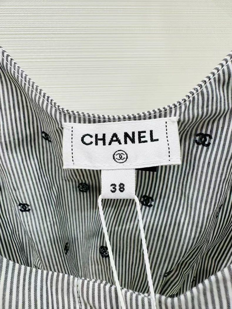 Chanel Chanel 24P gray pearl waist pleated suspender vest Size XS / US 0-2 / IT 36-38 - 4 Thumbnail