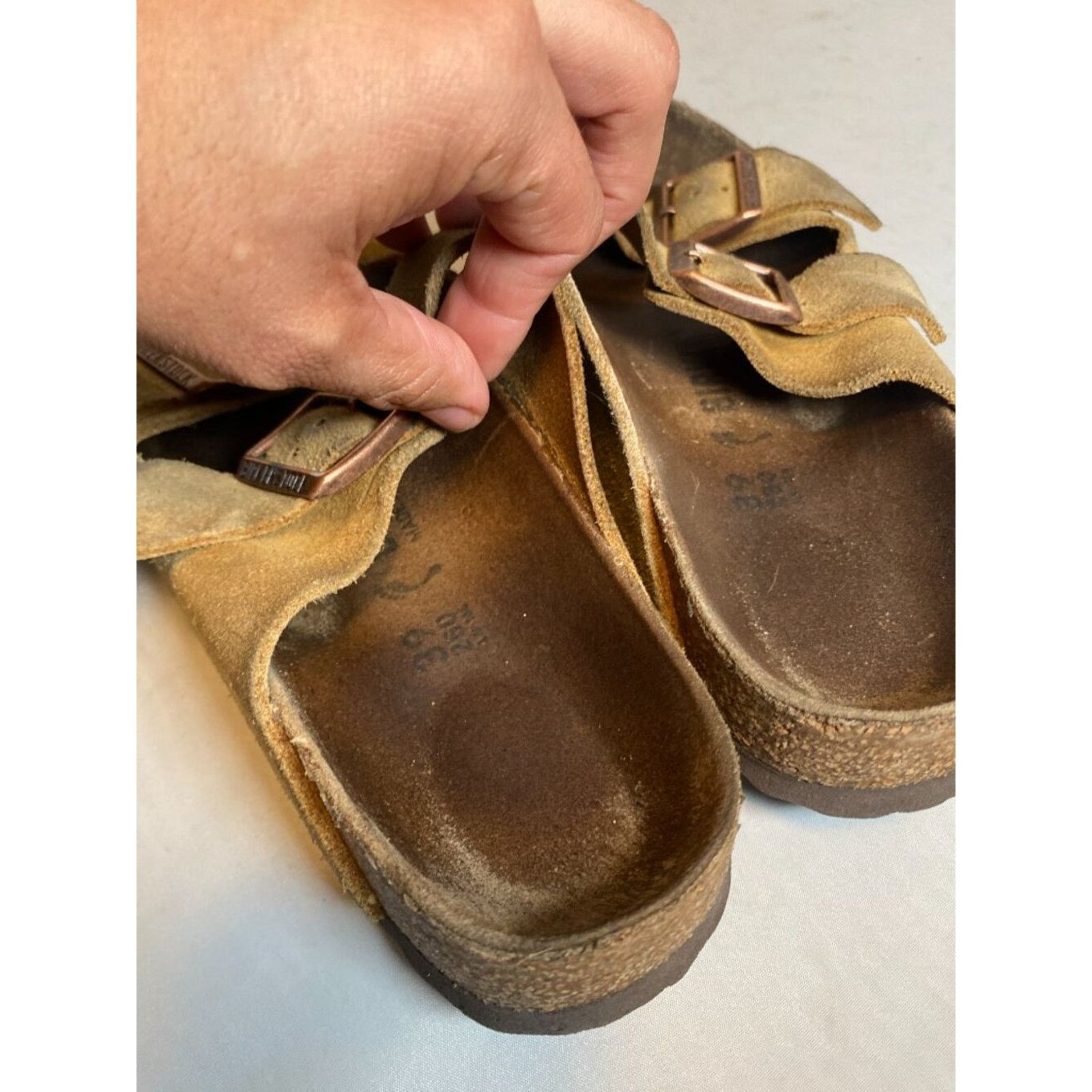 Birkenstock Birkenstock Latte Cream Suede Sandals Size US 8.5 / IT 38.5 - 3 Thumbnail
