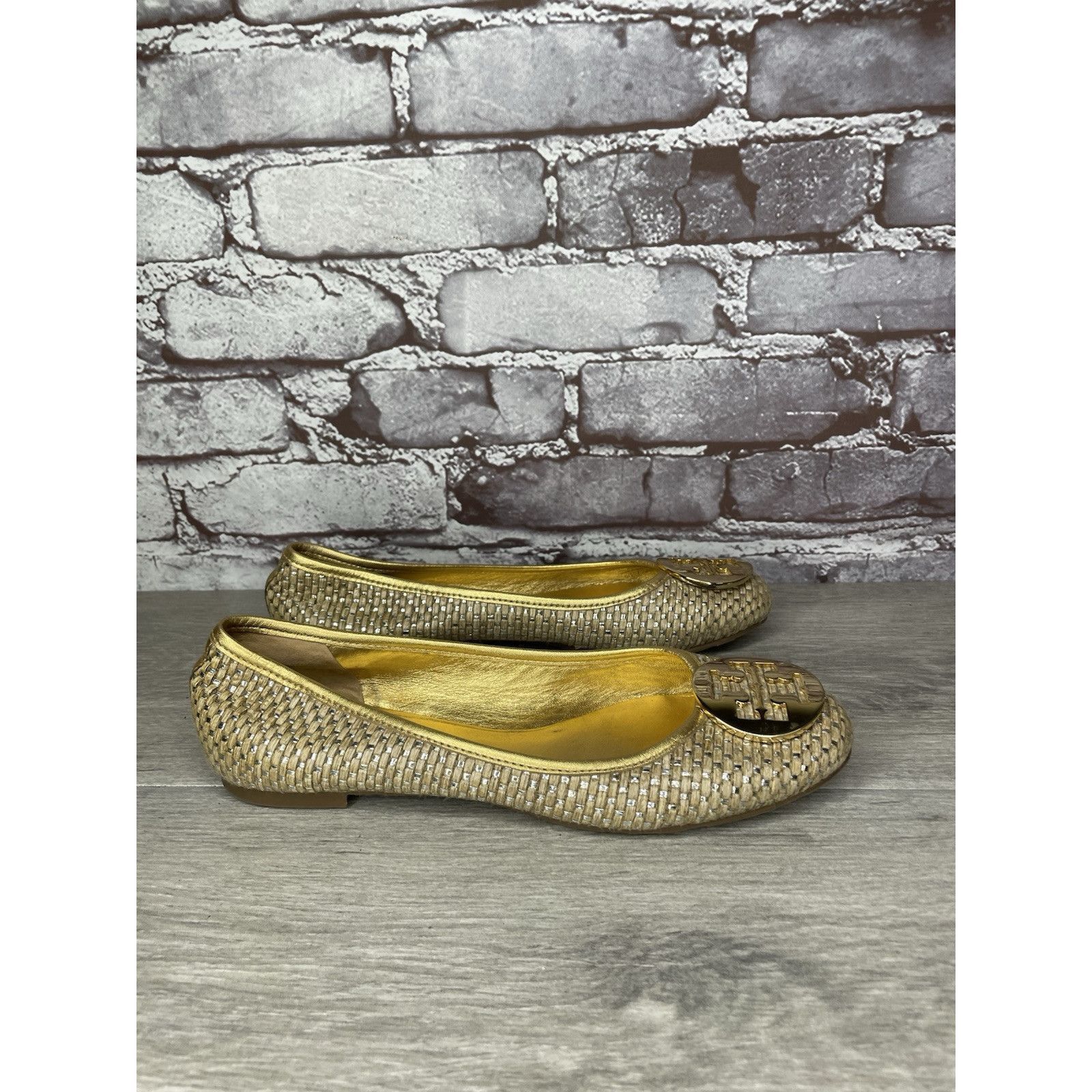 Tory Burch Tory Burch Straw Reva Gold Leather Logo Ballet Flats Women’s Size US 7.5 / IT 37.5 - 3 Thumbnail