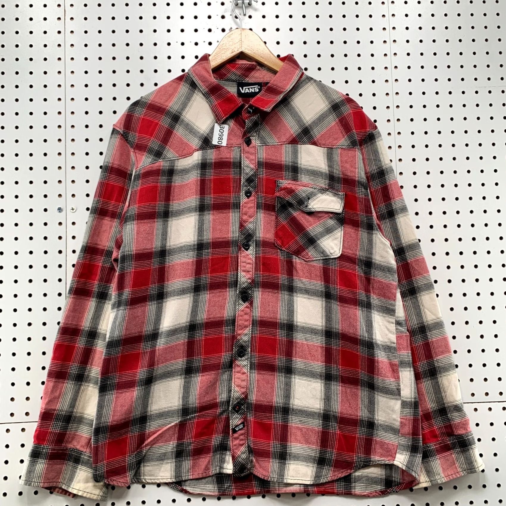 Vans VAns Button-Up Flannel Shirt Mens Large Red Plaid Long Sleeve Button-Up Shirt Mens Large Red White Plaid •Van s• Size US L / EU 52-54 / 3 - 2 Thumbnail