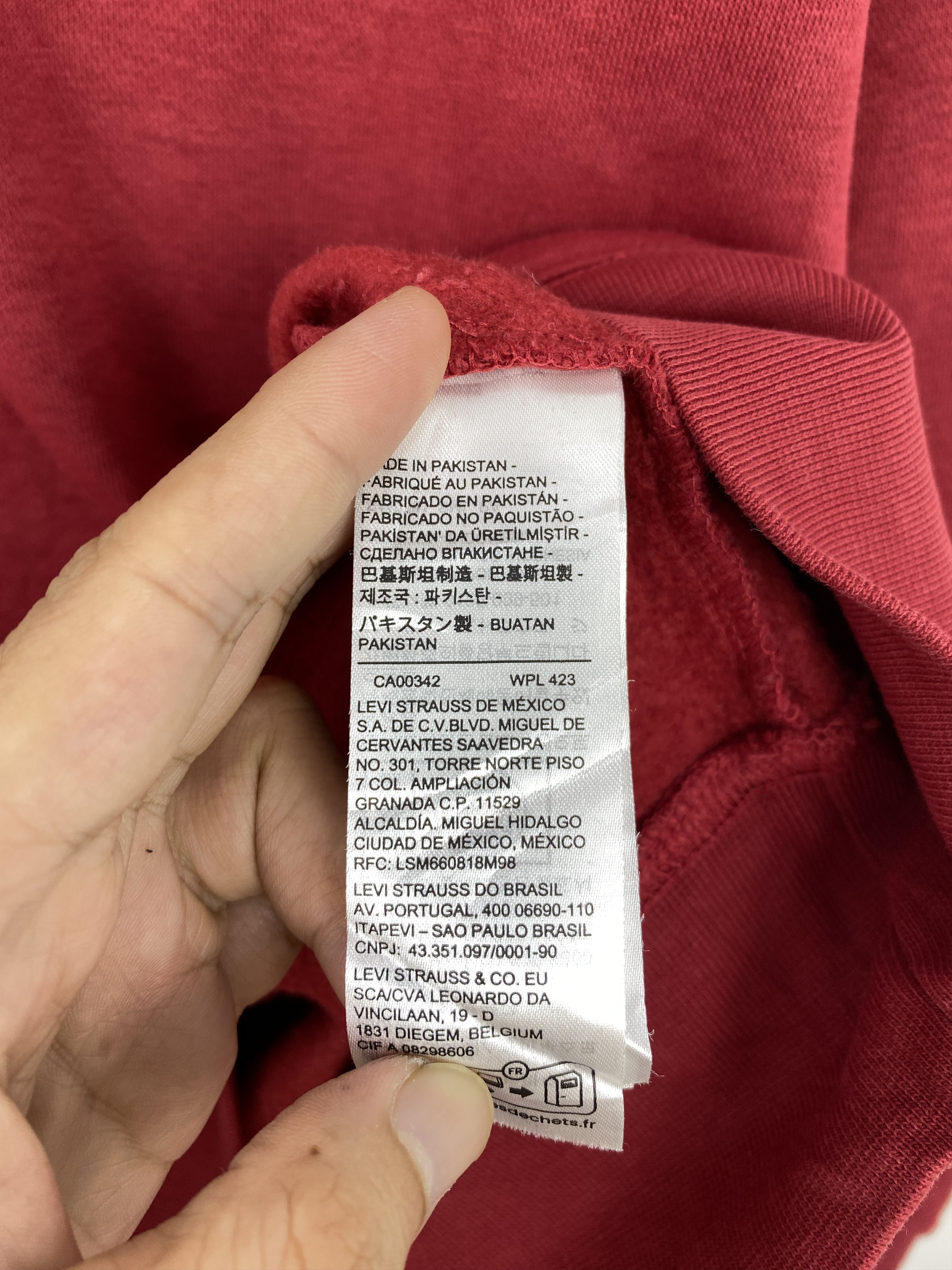Levi's Levi's Classic Red Batwing Mini Logo Crewneck M BP0034 Size US M / EU 48-50 / 2 - 7 Thumbnail