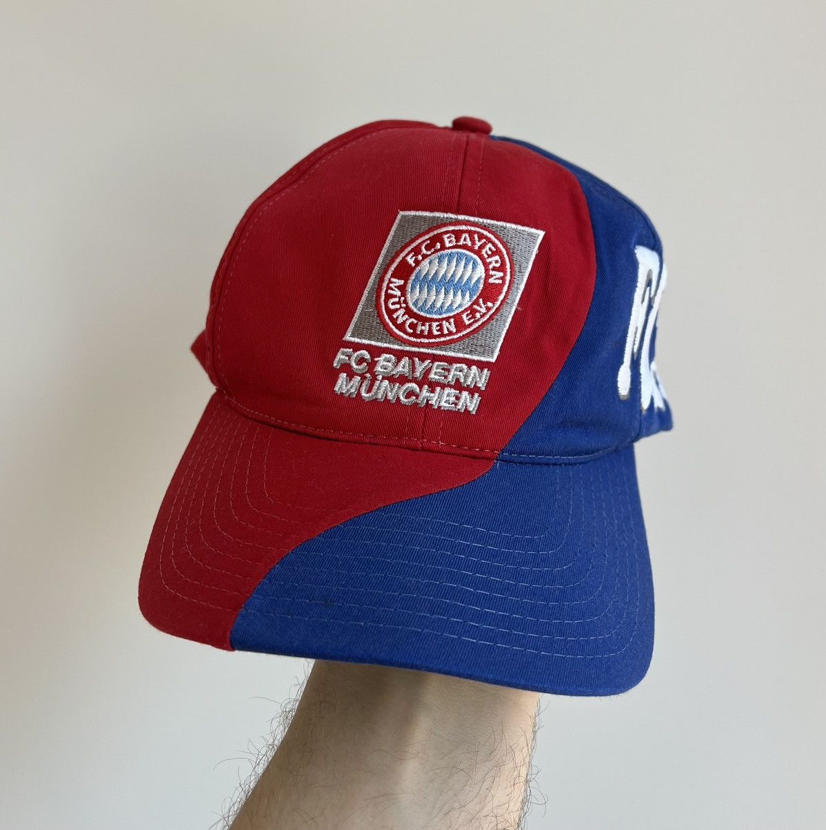 Vintage Vintage FC Bayern Munchen Football Cap Soccer Hat Size ONE SIZE - 2 Thumbnail