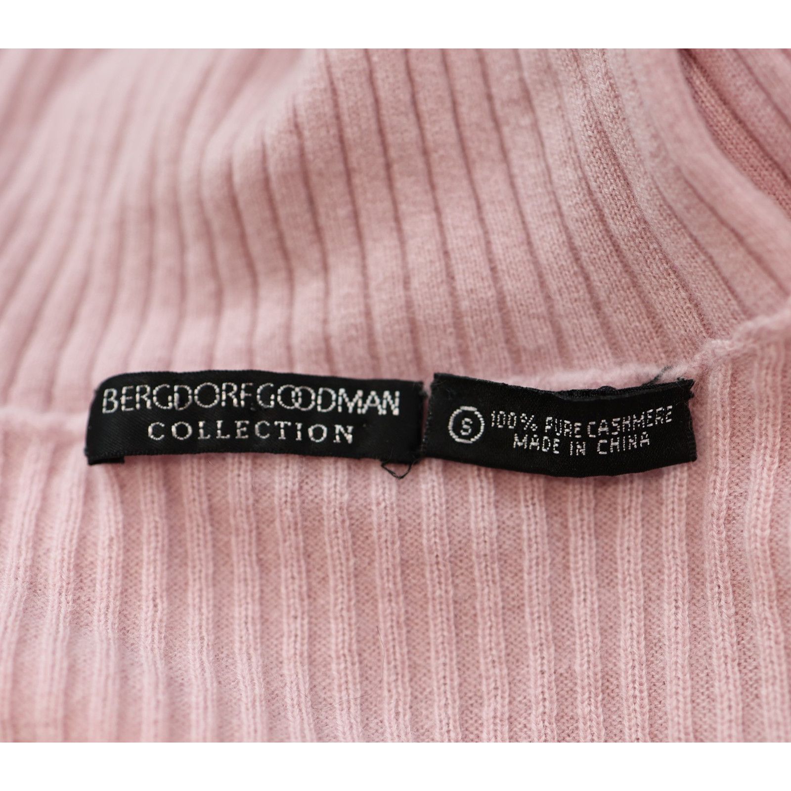 Bergdorf Goodman BERGDORF GOODMAN Pure Cashmere Ribbed Turtle Sweater Sz S Size S / US 4 / IT 40 - 5 Thumbnail