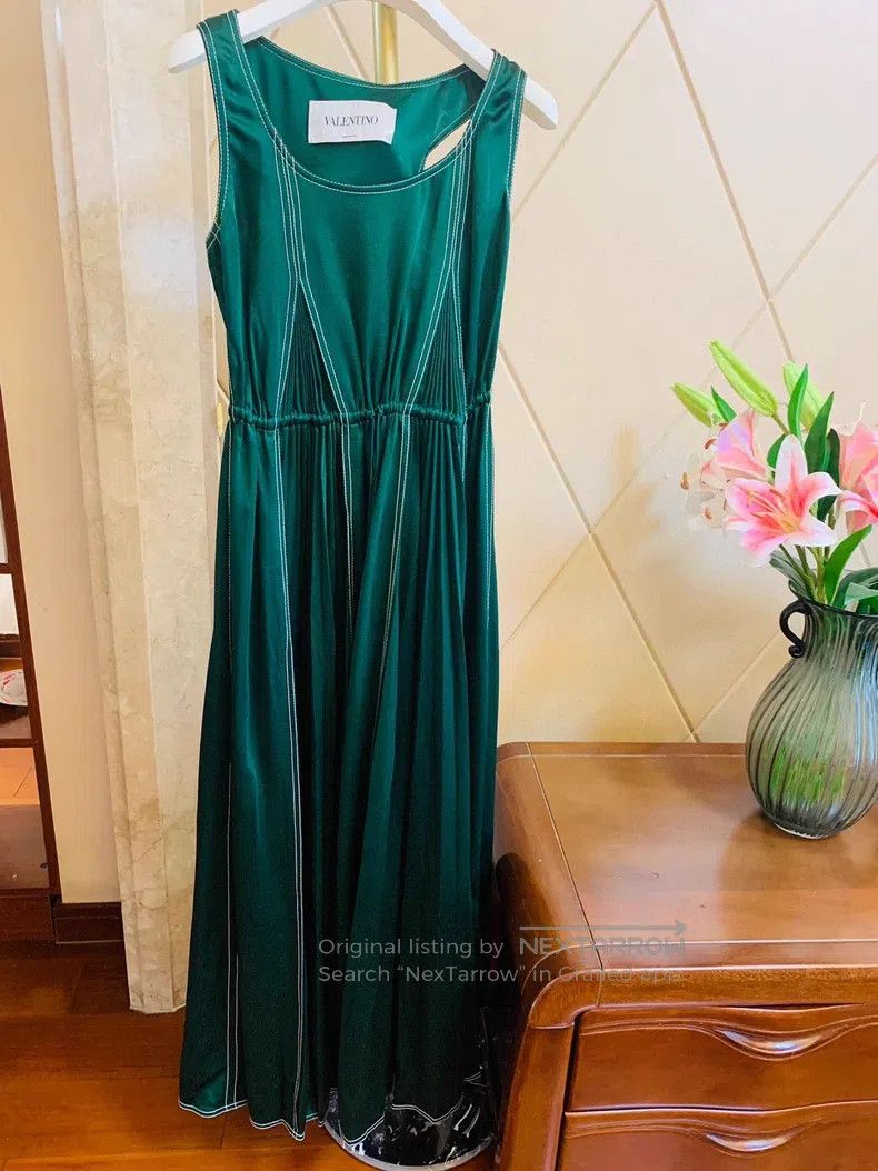 Valentino Valentino dress Size S / US 4 / IT 40 - 1 Thumbnail
