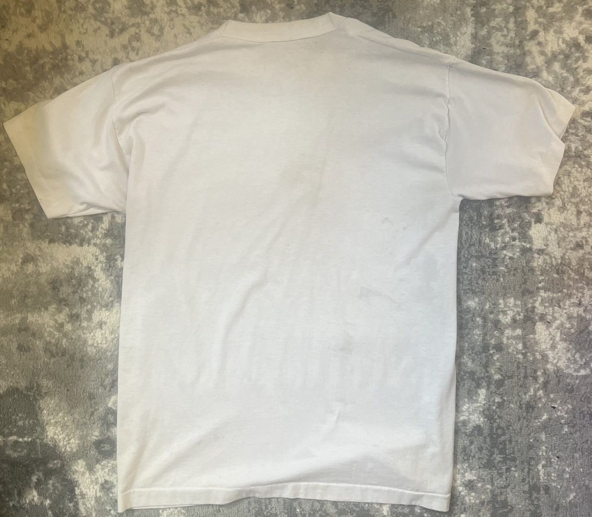 Vintage VINTAGE Air Waves Florida roses floral t-shirt - white - L Size US L / EU 52-54 / 3 - 6 Thumbnail