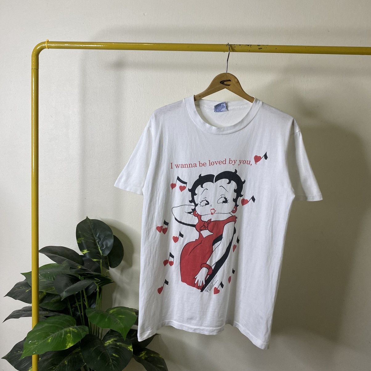 Vintage 1993 Betty Boop I Wanna Loved By You Sassy Cartoon T Shirt Size US M / EU 48-50 / 2 - 1 Thumbnail