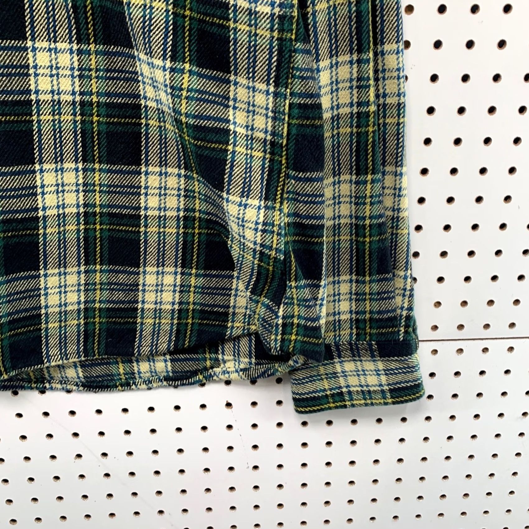 Flint And Tinder Flint Tinder Button-Up Shirt Mens Large Green Plaid Heavyweight Cabin Flannel USA Size US L / EU 52-54 / 3 - 7 Thumbnail