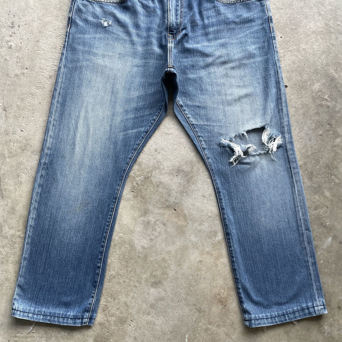 Gap Vintage Gap Distressed Denim Jeans Pants Faded W39 Size US 39 - 4 Thumbnail