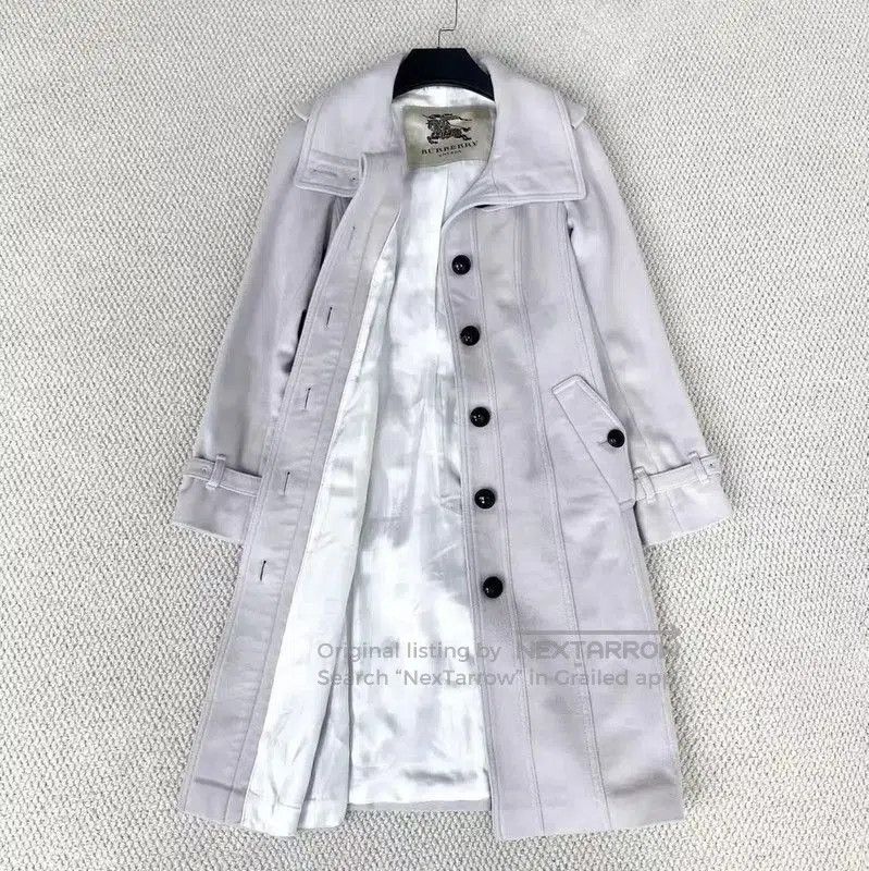 Burberry Burberry Light Gray Wool Long Coat for Women. Size S / US 4 / IT 40 - 4 Thumbnail