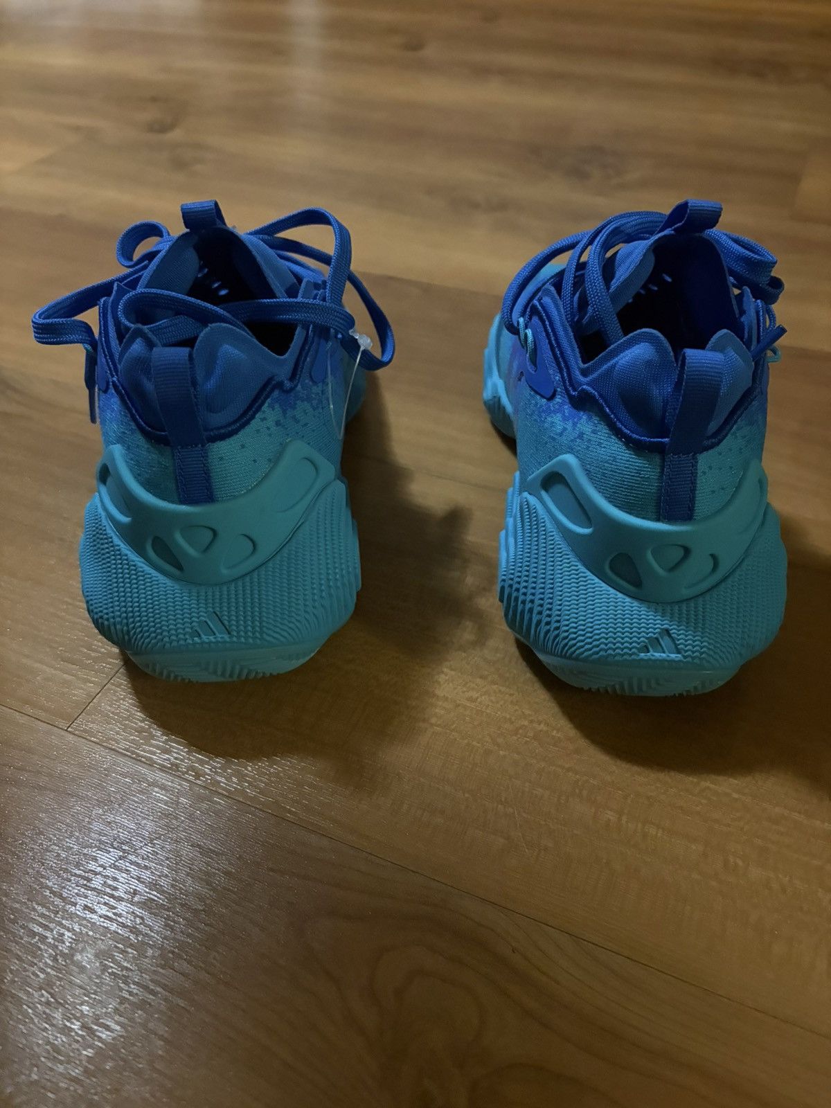 Adidas Trae Young 3 Liquid Blue Size US 6 / EU 39 - 3 Thumbnail