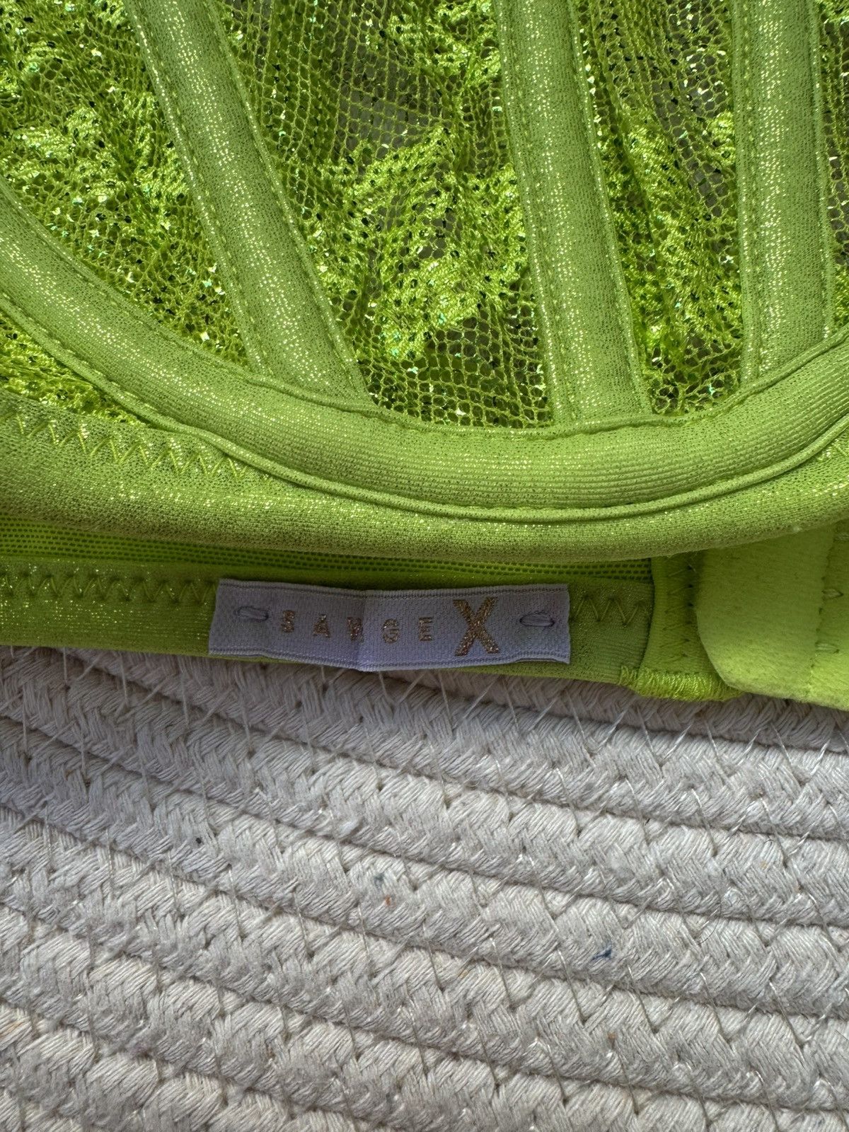 Fenty Savage x Fenty neon green shimmery bra size S / 34B Size S / US 4 / IT 40 - 2 Thumbnail