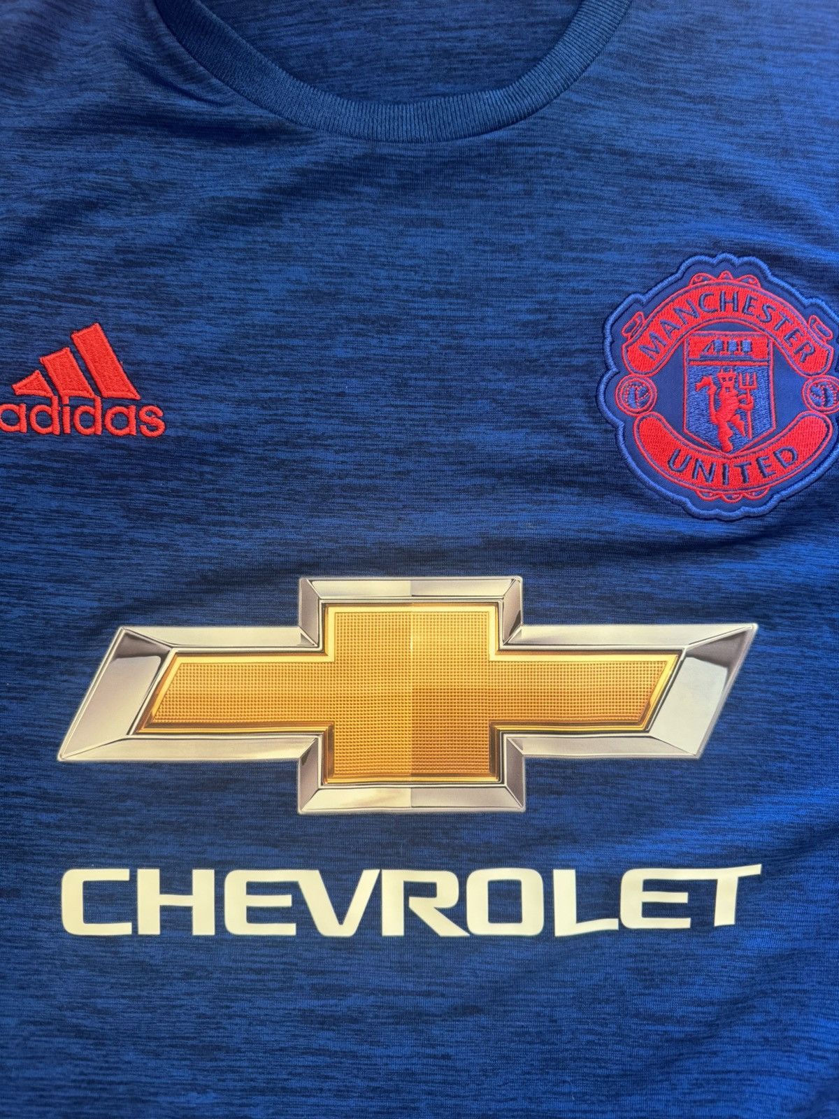 Adidas MANCHESTER UNITED 2016 2017 AWAY SOCCER JERSEY ADIDAS SZ L Size US L / EU 52-54 / 3 - 5 Thumbnail