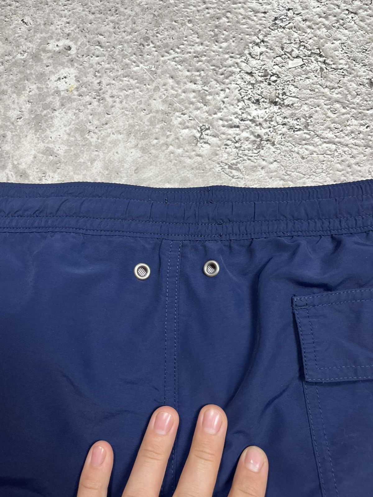 Polo Ralph Lauren Polo Ralph Lauren navy swim shorts red waistband size M Size US 32 / EU 48 - 16 Thumbnail