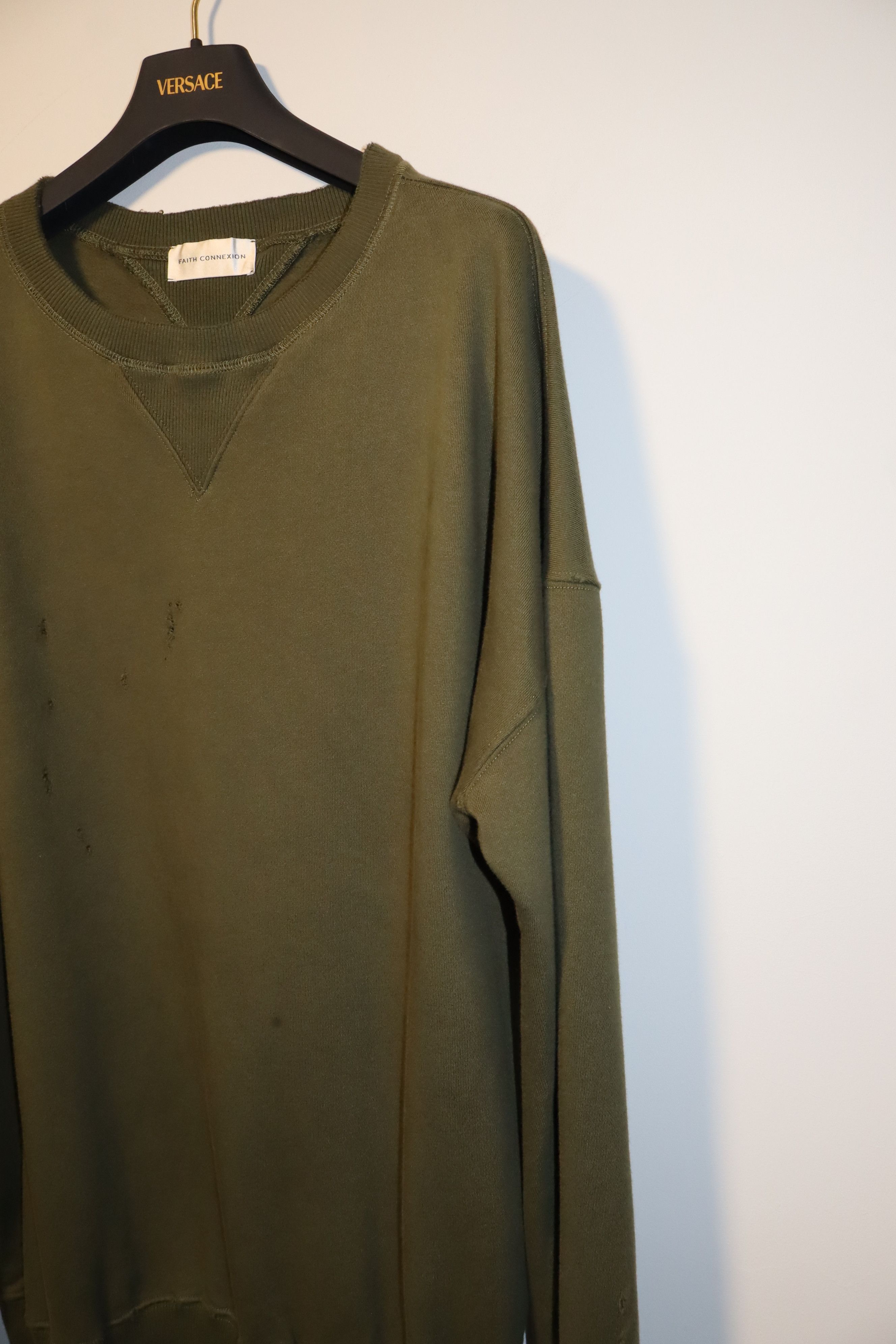 Faith Connexion Destroy raglan sweatshirt Size US L / EU 52-54 / 3 - 7 Thumbnail