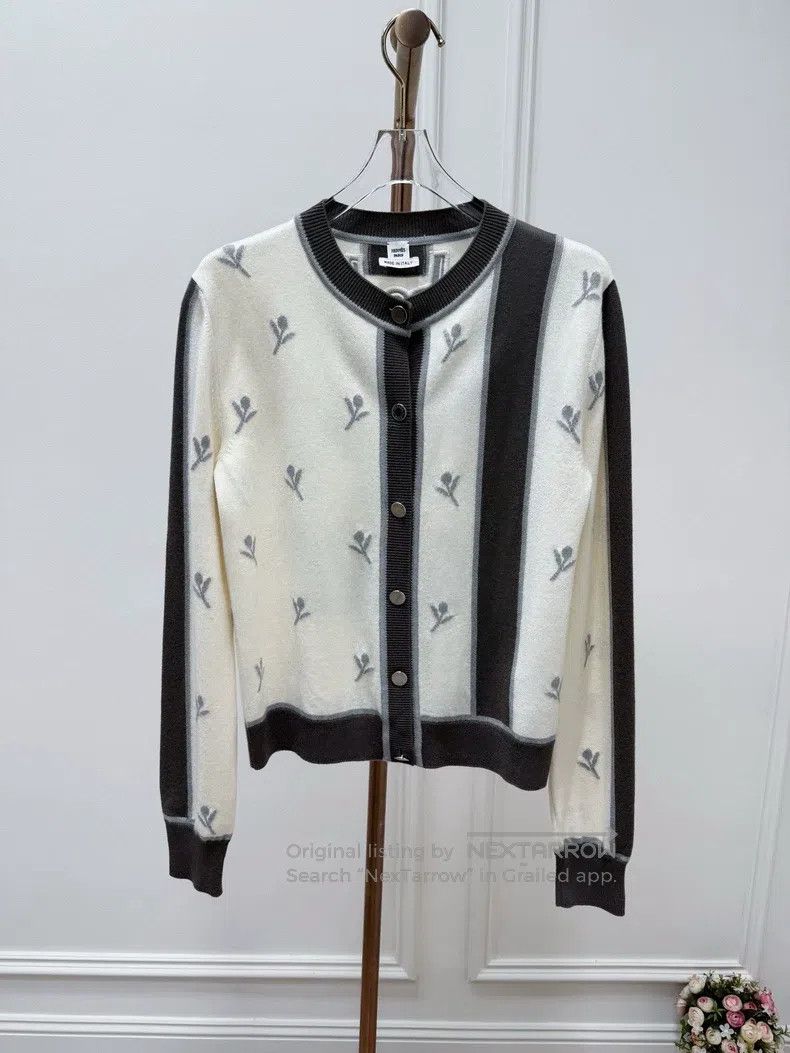 Hermes Hermes Color-blocked broken flower back embroidery knitted Size XS / US 0-2 / IT 36-38 - 1 Thumbnail