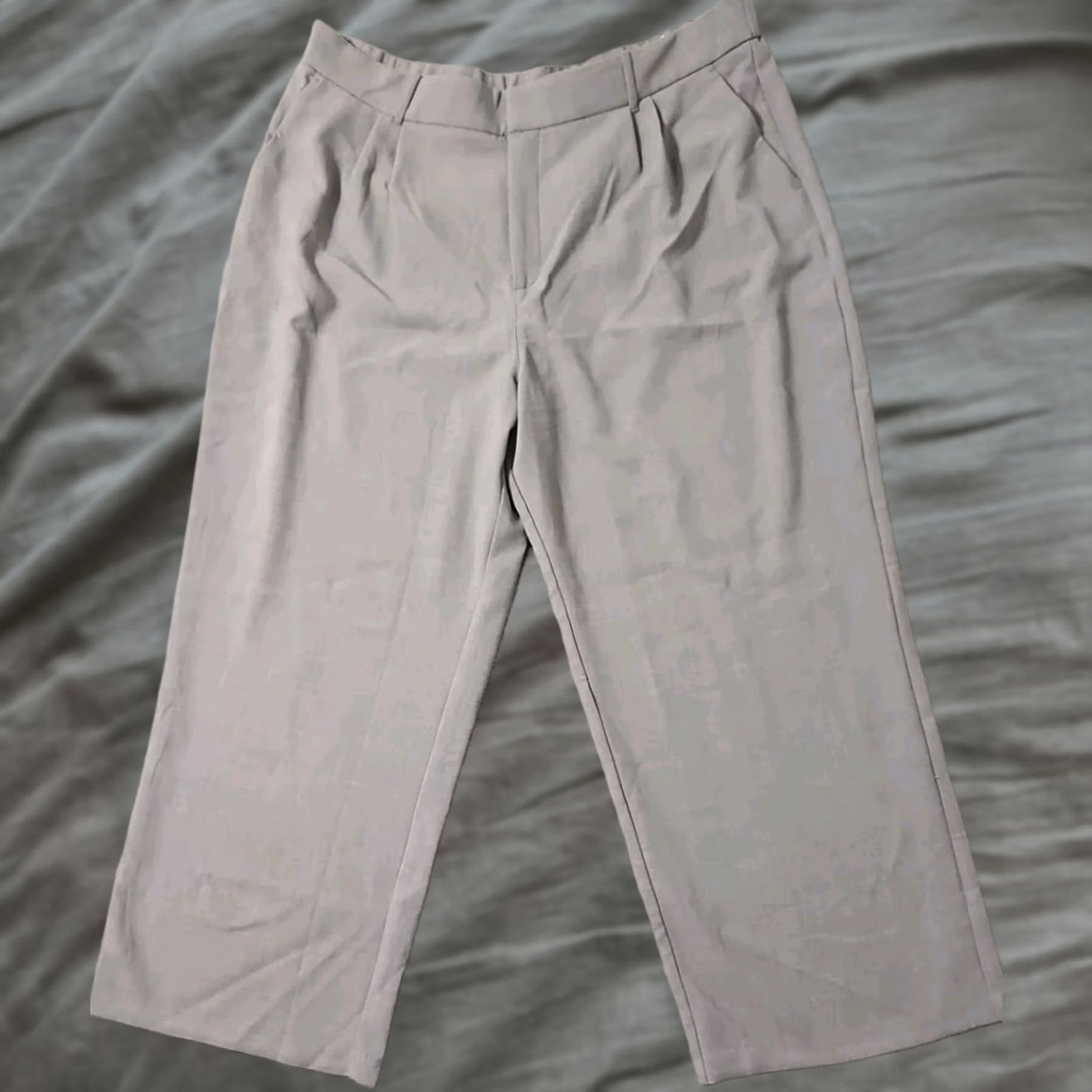 Abercrombie & Fitch Abercrombie & Fitch Tailored Pant Trouser Grey Size XXL Wide Leg Women Size 40" / US 18 - 1 Thumbnail