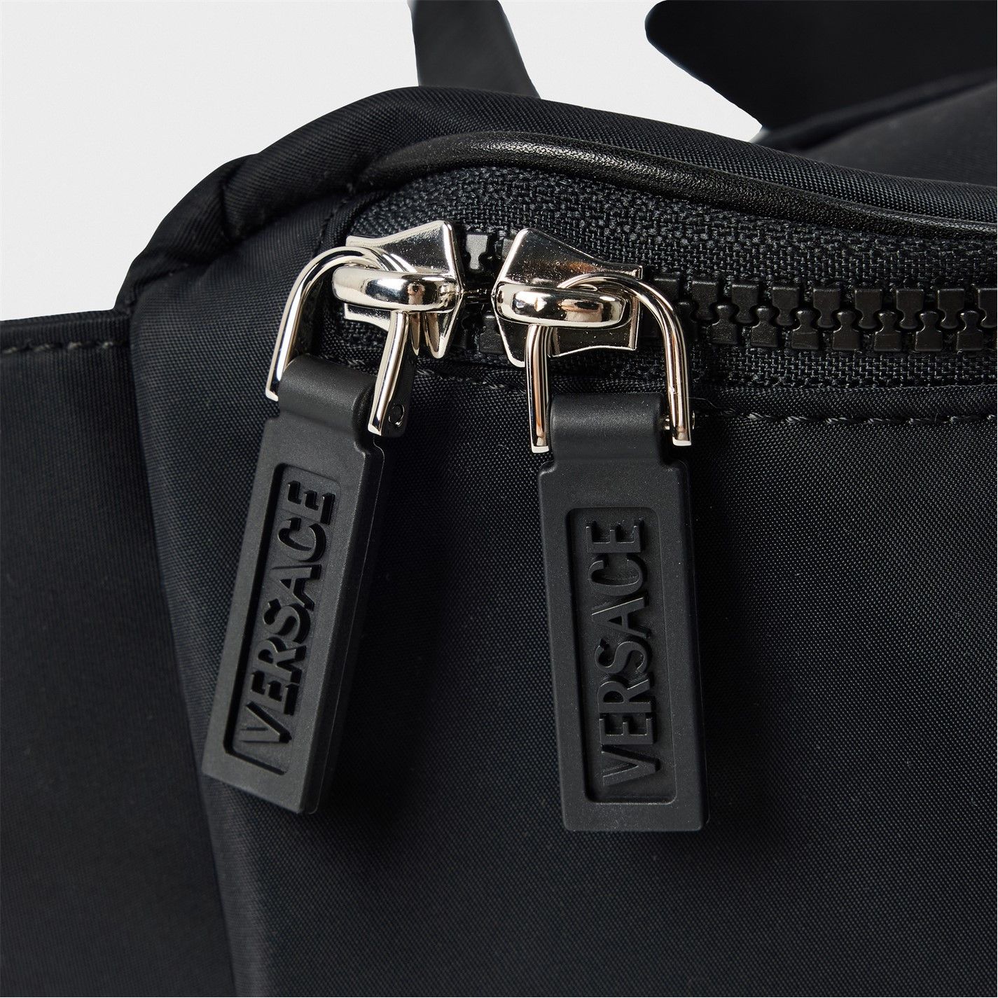 Versace o1g2r1mq0526 Size: OS / Bumbag in Black Size ONE SIZE - 4 Thumbnail