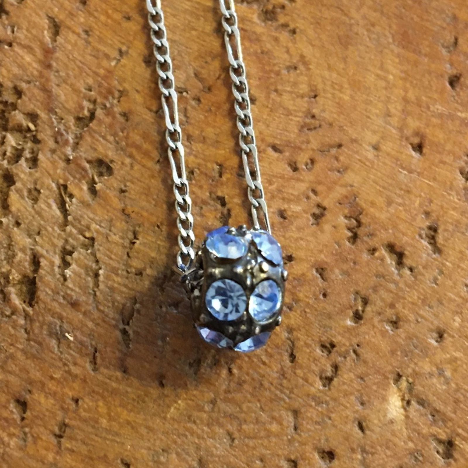 Vintage Blue crystal charm pendant on silver figaro chain Size ONE SIZE - 2 Thumbnail