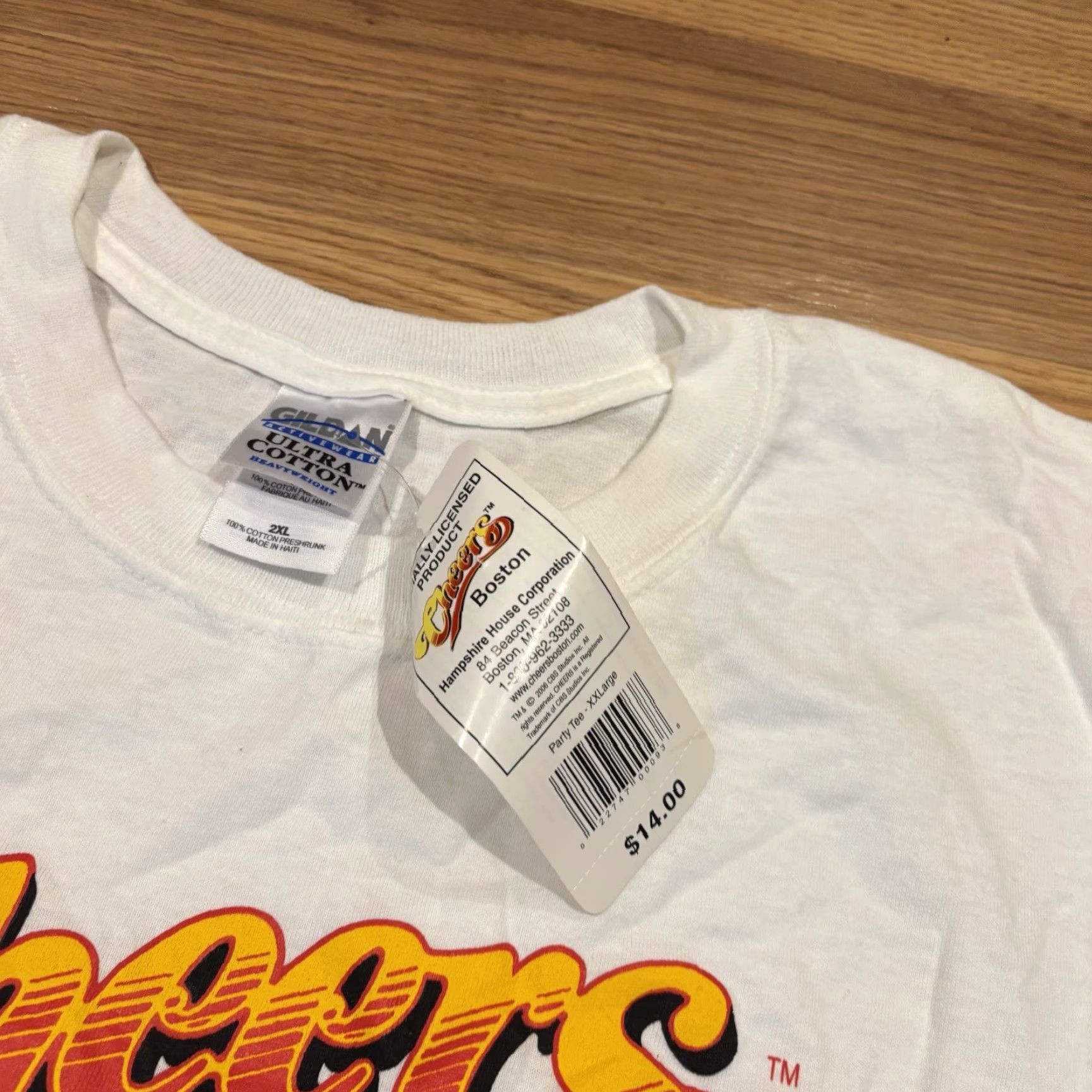 Gildan VINTAGE 2007 CBS Studios Inc Officially Licensed Cheers Boston T-Shirt White 2XL NWD Mens Retro 80s 90s Graphic Print Cotton Gildan Short Sleeve Size US XXL / EU 58 / 5 - 5 Thumbnail