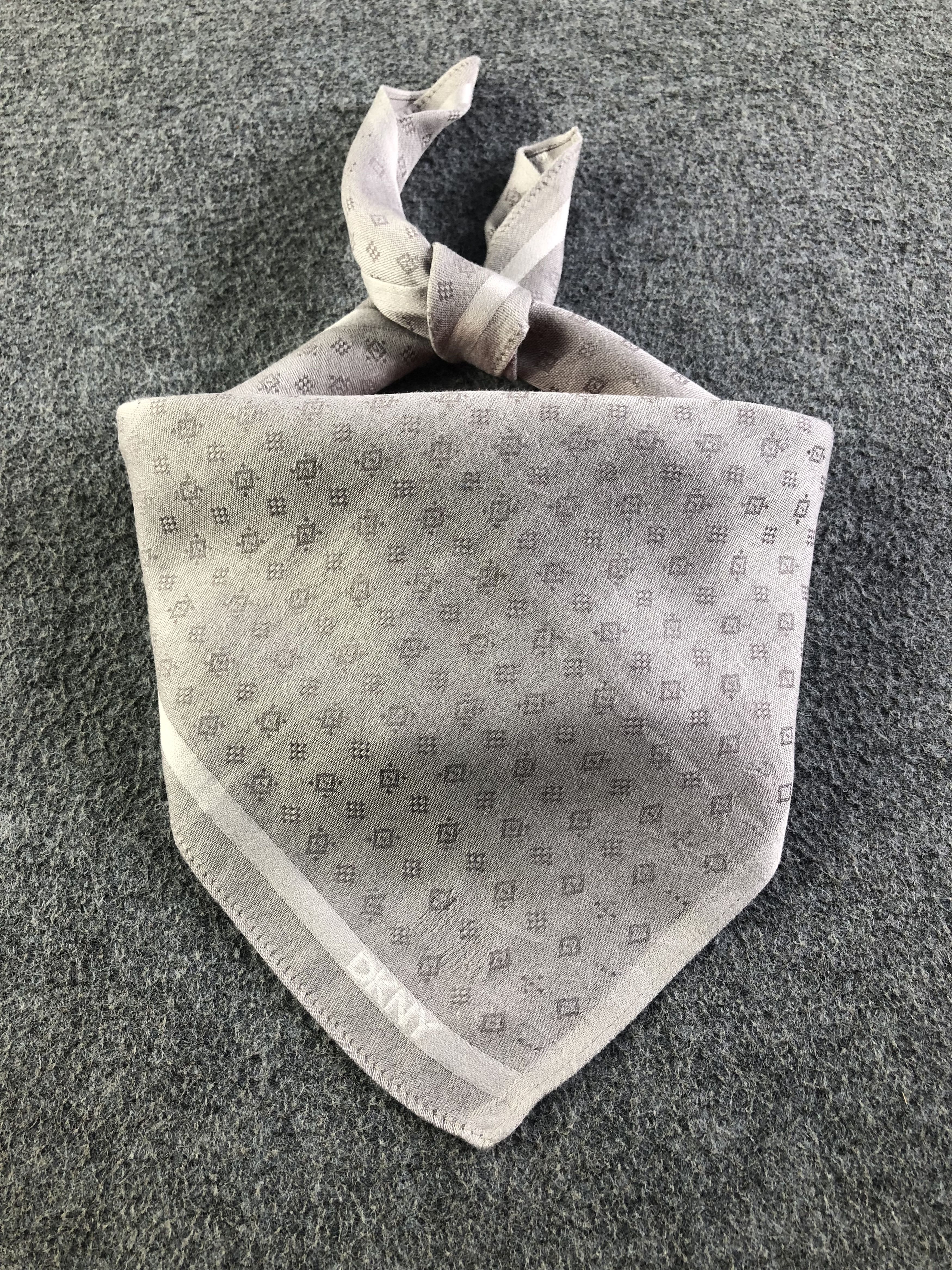 DKNY DKNY Handkerchief / Bandana / Neckerchief C434 Size ONE SIZE - 1 Thumbnail