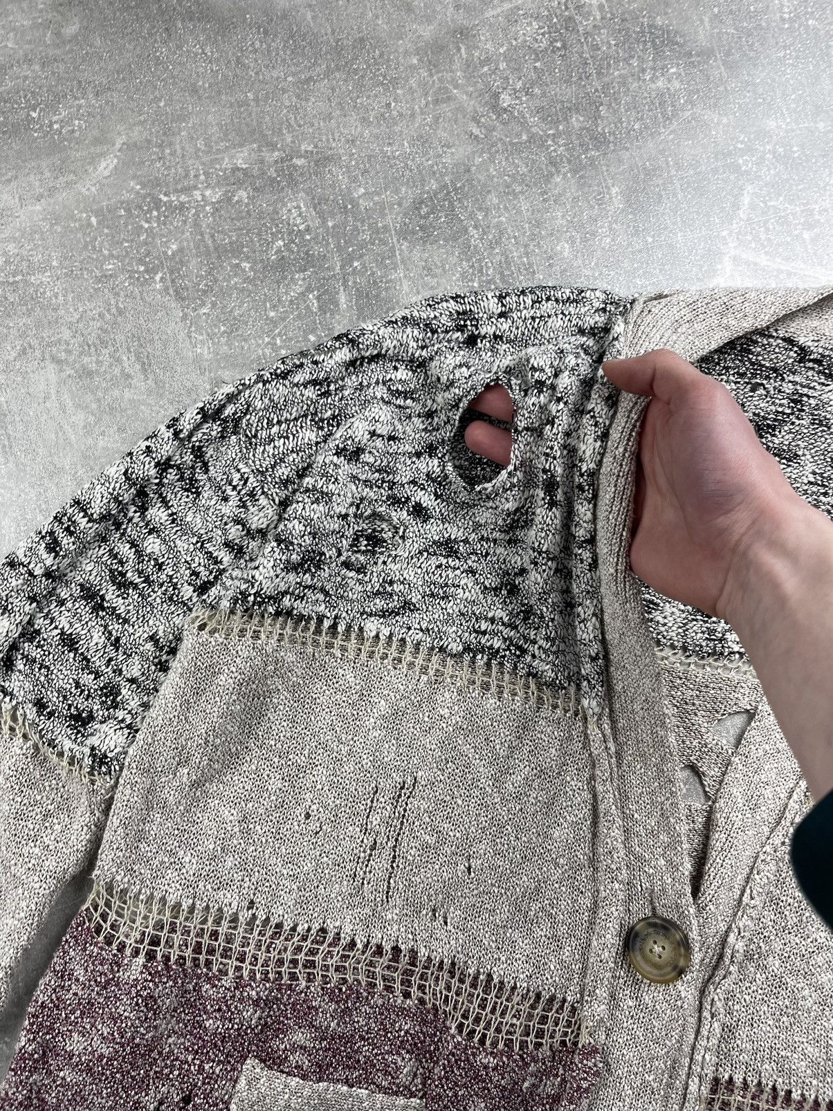 Vivienne Westwood Vivienne Westwood Chunky Knit Long Cardigan Beige Burgundy Size ONE SIZE - 3 Thumbnail