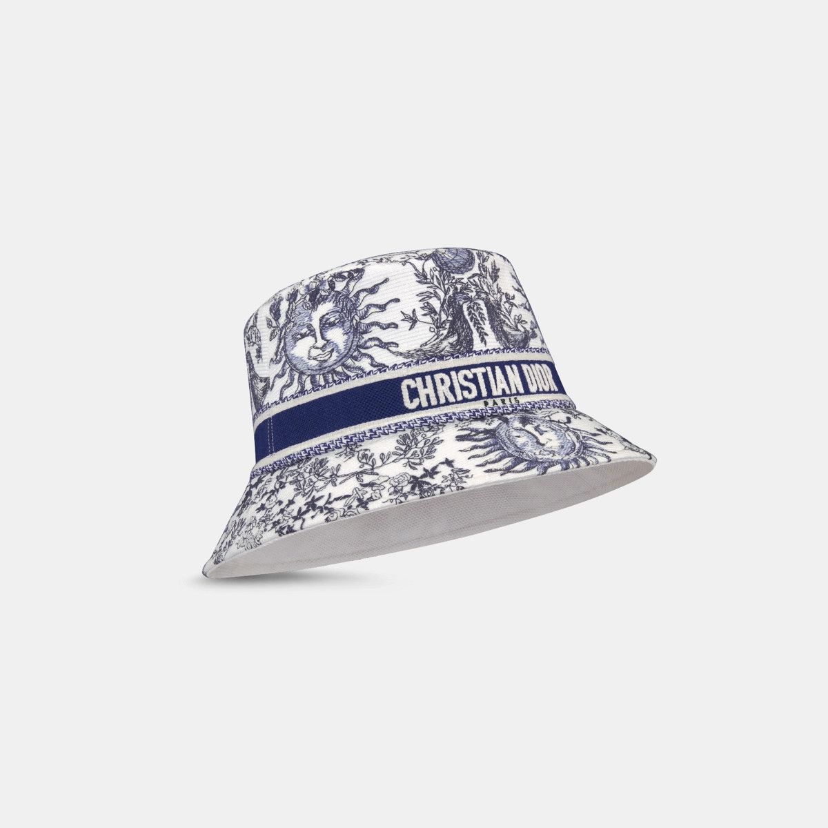 o1bcso1str0226 Size:OS/Brim Bucket Hat in White/Nevy Blue