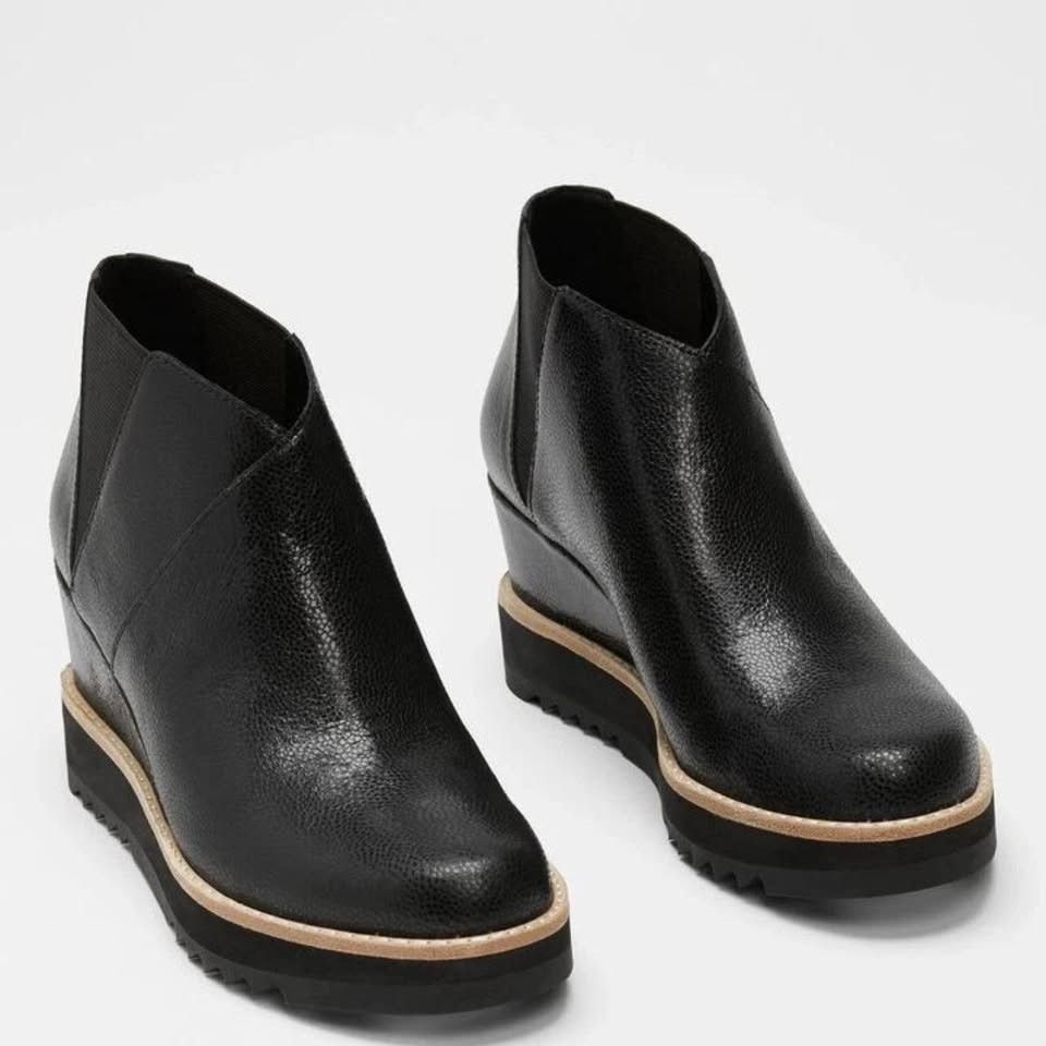 Eileen Fisher Eileen Fisher Caddy Black Embossed Size 5.5 (SAVE $104.00) Size US 5.5 / IT 35.5 - 3 Thumbnail