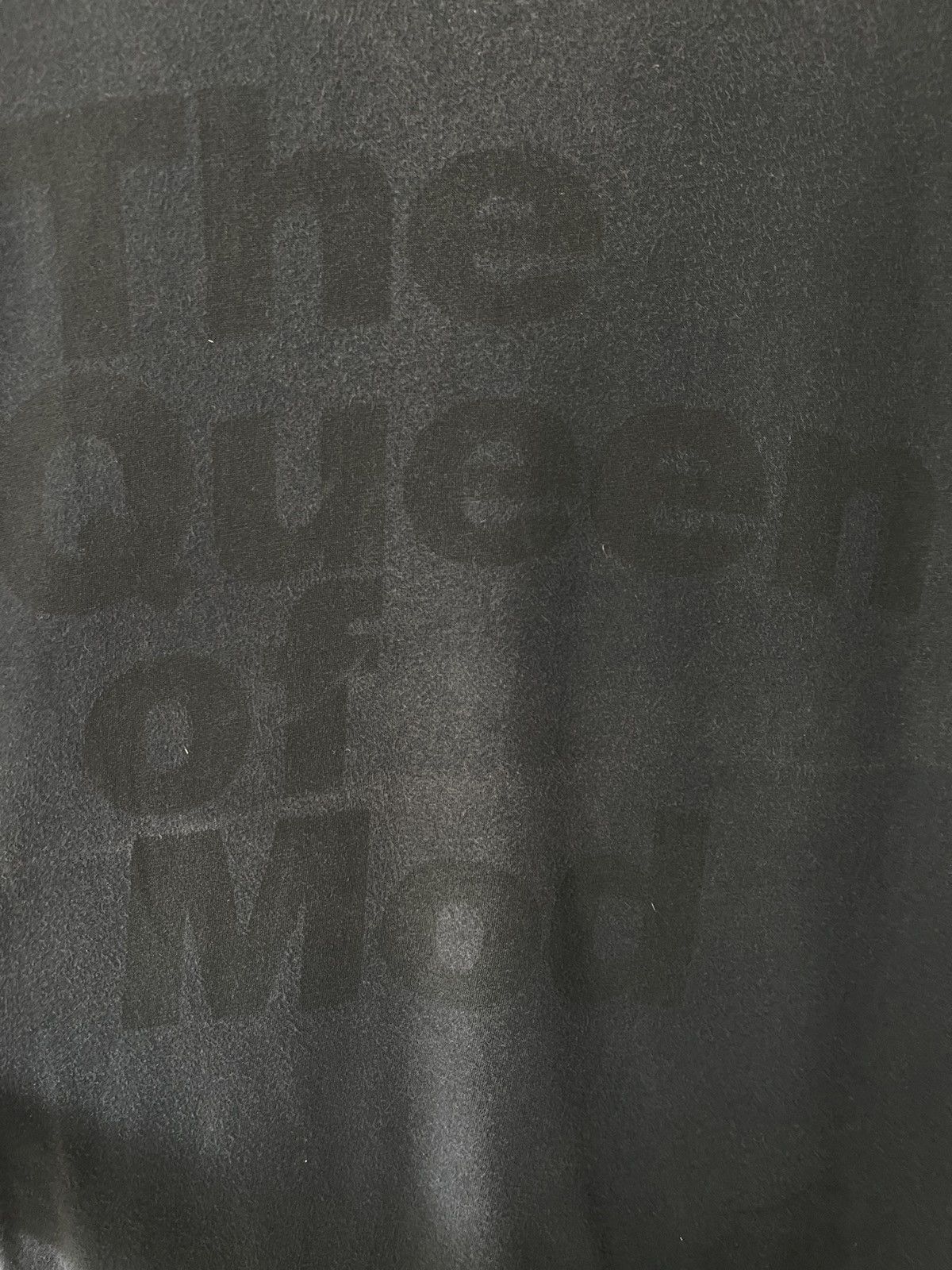 Comme des Garcons SHIRT Comme Des Garcons SHIRT The Queen of Mod Faded Tee Size US L / EU 52-54 / 3 - 3 Thumbnail