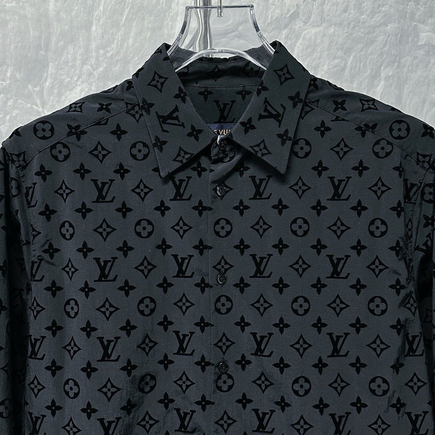 Louis Vuitton Louis Vuitton All-Over Flocked Long-Sleeve Shirt Size US M / EU 48-50 / 2 - 2 Thumbnail