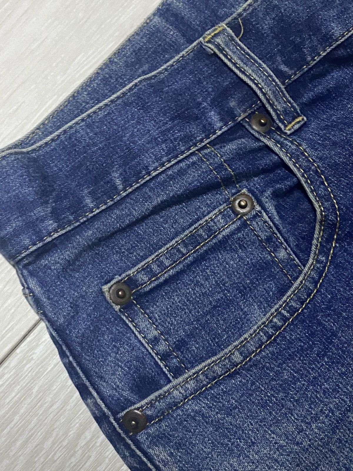 Japanese Brand Vintage Japanese Brand Iyb Mud Wash Tappered Leg Jeans Size US 31 - 7 Thumbnail